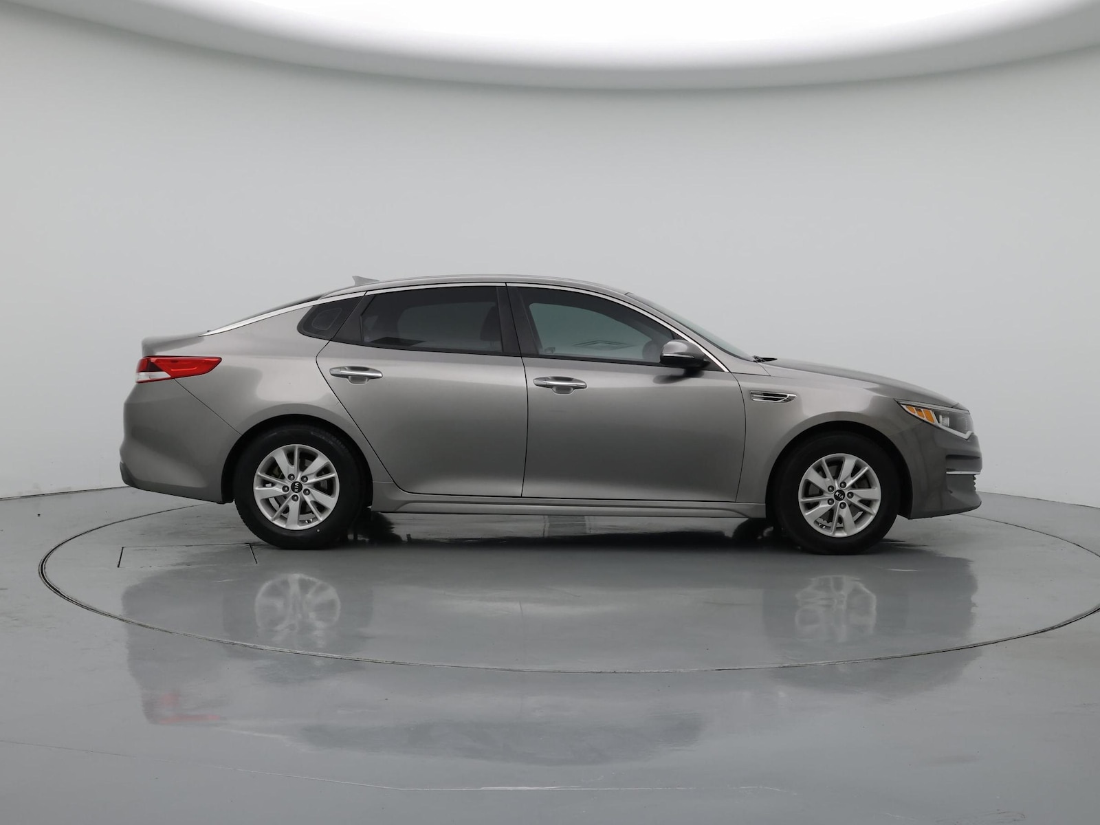 2018 Kia Optima LX - Photo 8