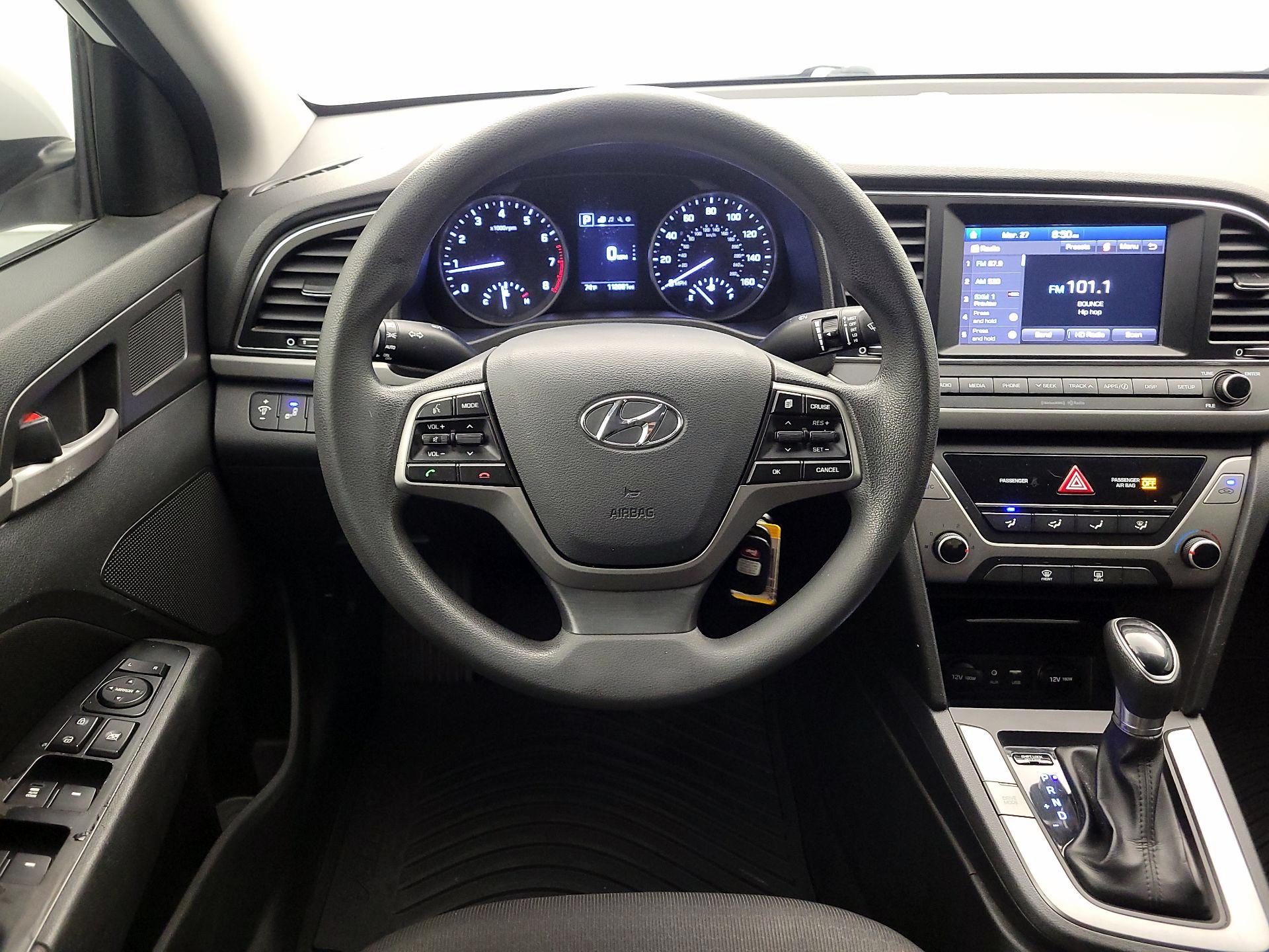 Thumbnail: 2018 Hyundai Elantra - 10