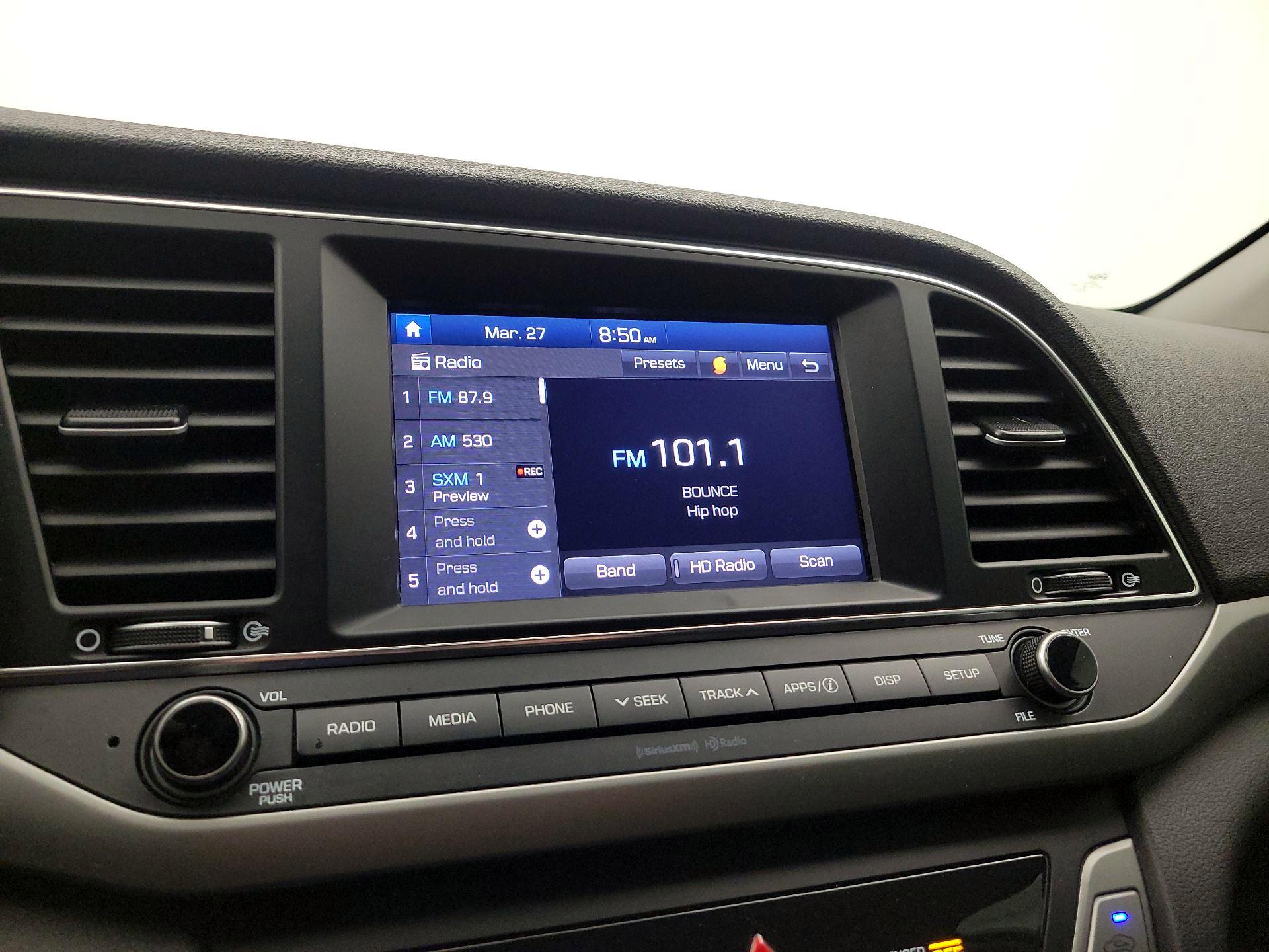 Thumbnail: 2018 Hyundai Elantra - 15