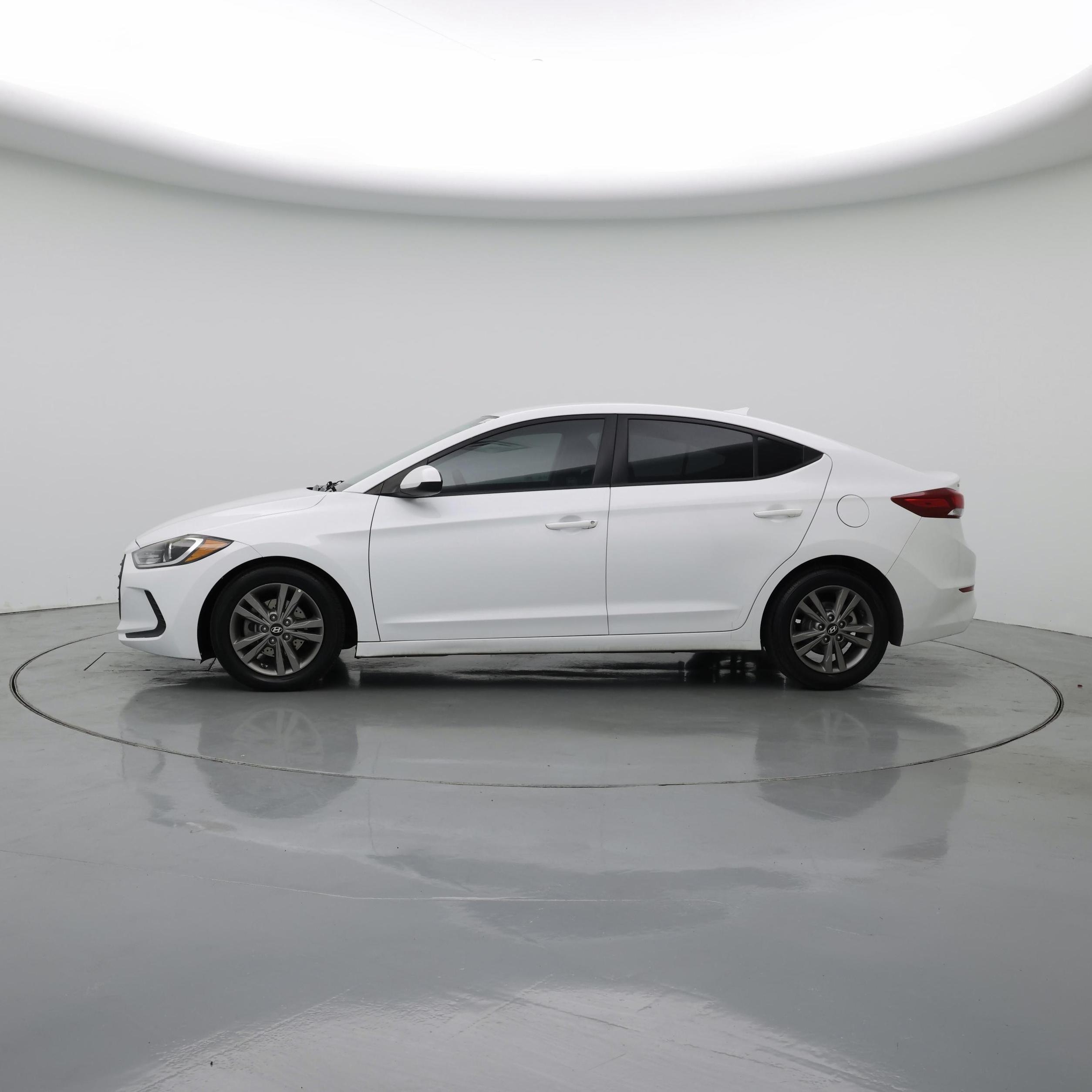 Thumbnail: 2018 Hyundai Elantra - 3