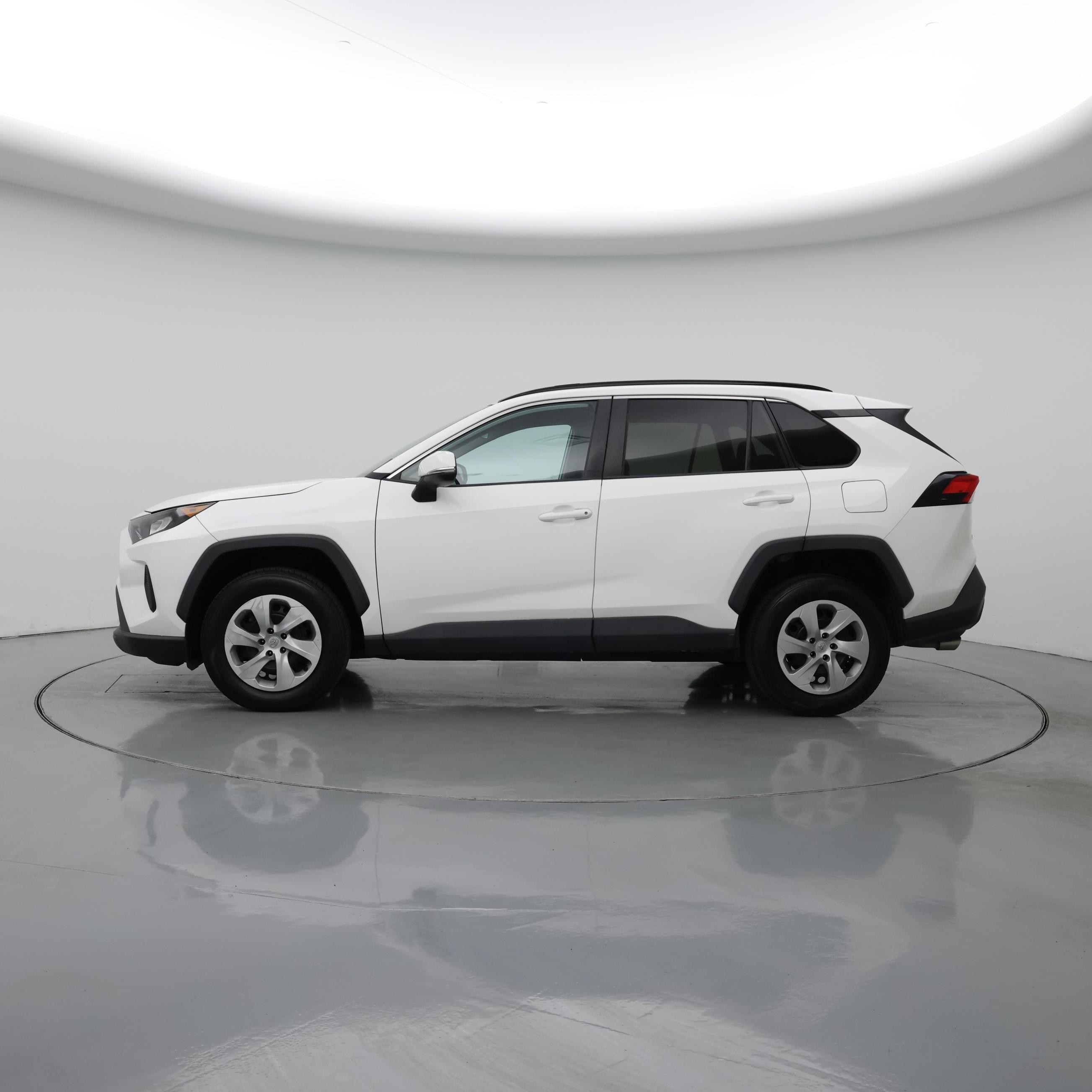 Thumbnail: 2020 Toyota RAV4 - 3