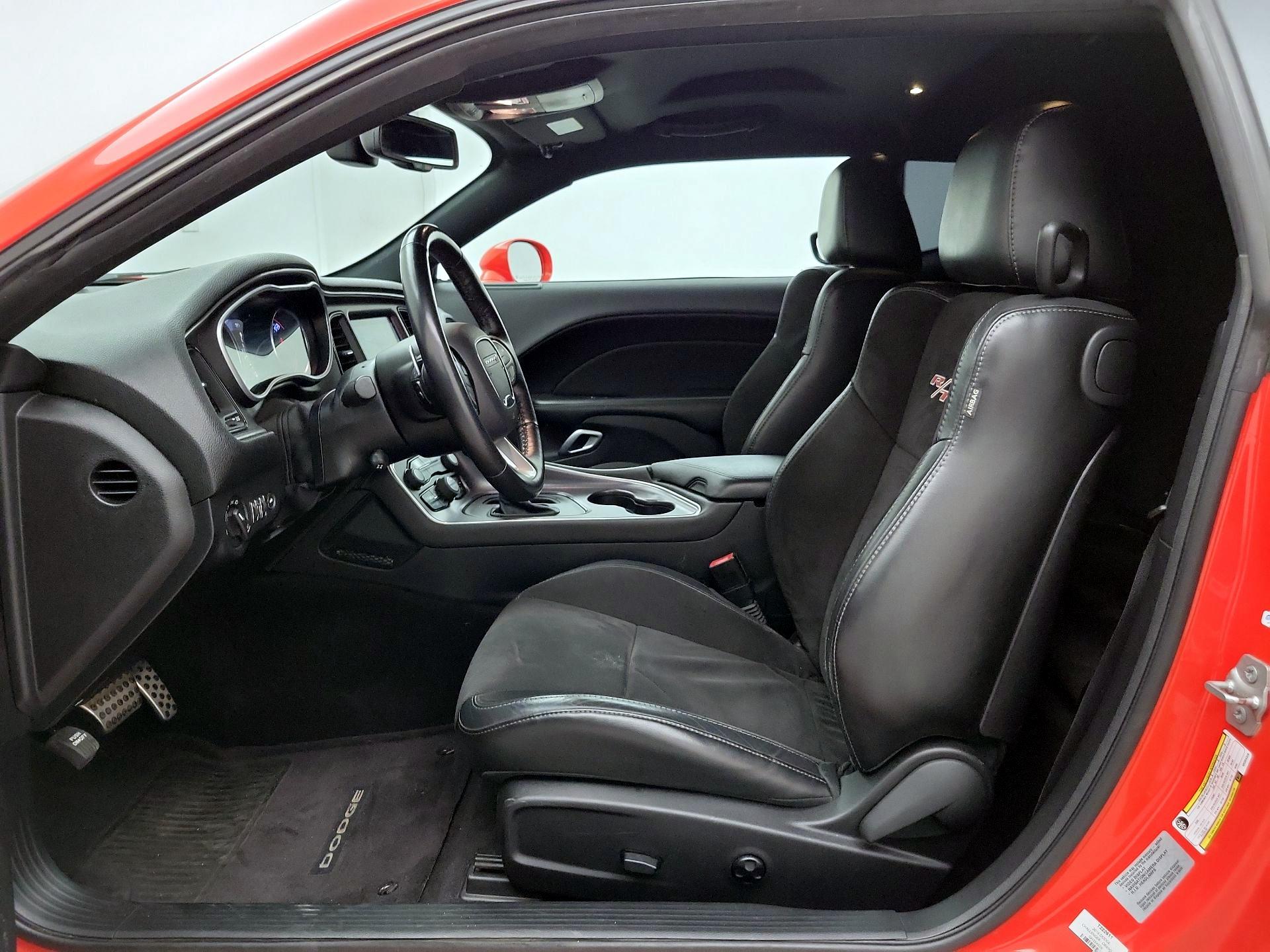 Thumbnail: 2016 Dodge Challenger - 11