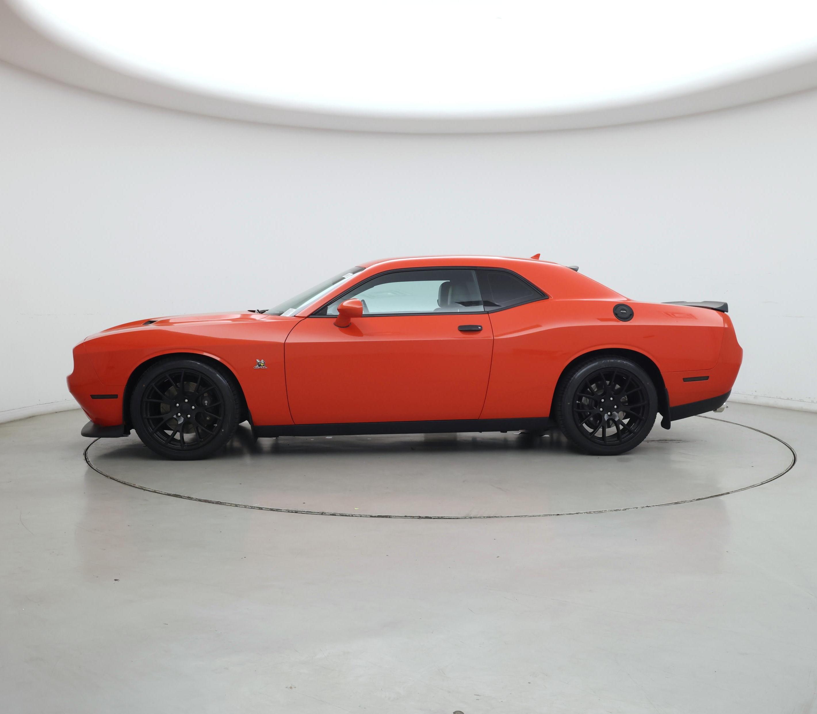 Thumbnail: 2016 Dodge Challenger - 3