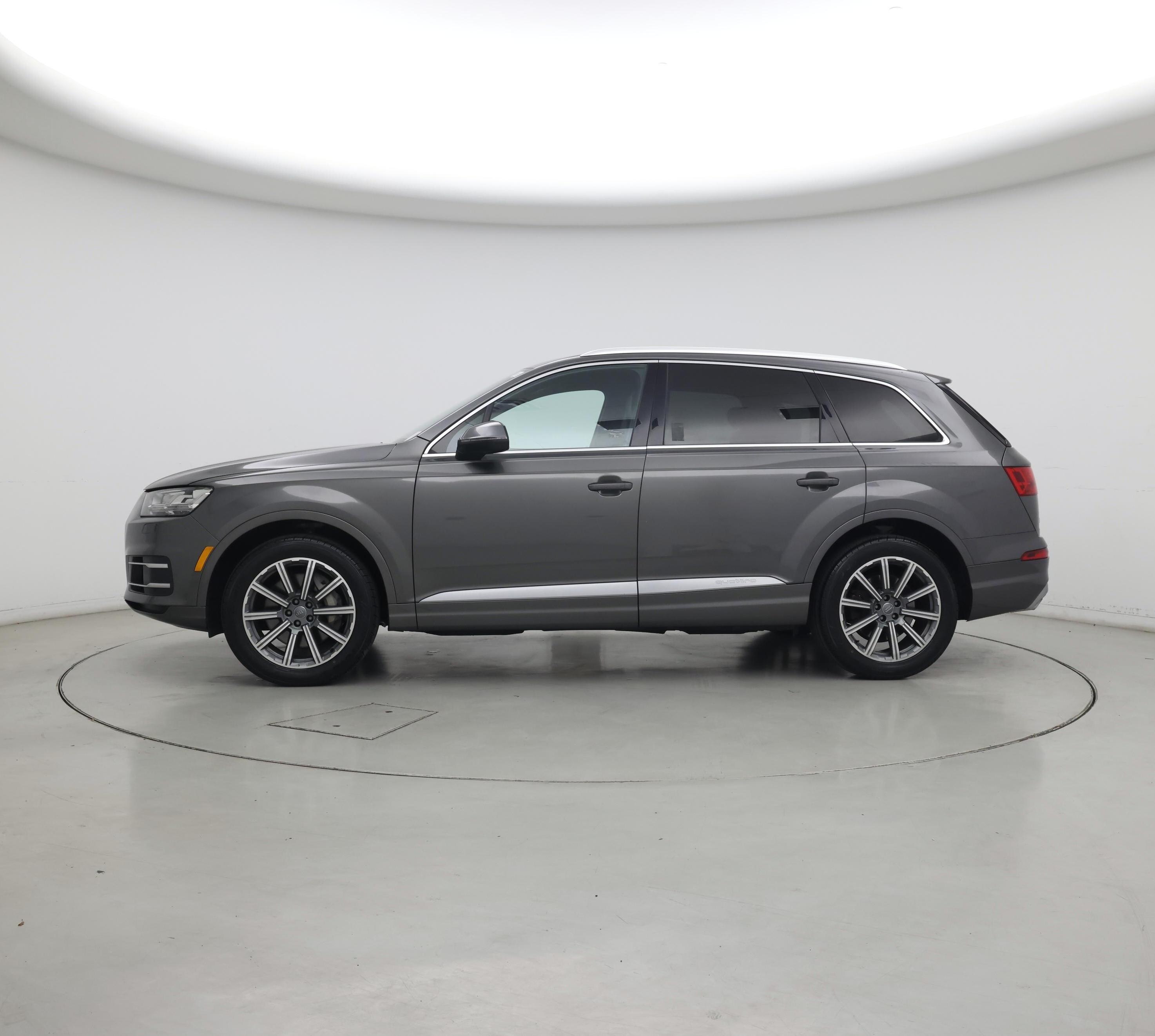 Thumbnail: 2019 Audi Q7 - 3