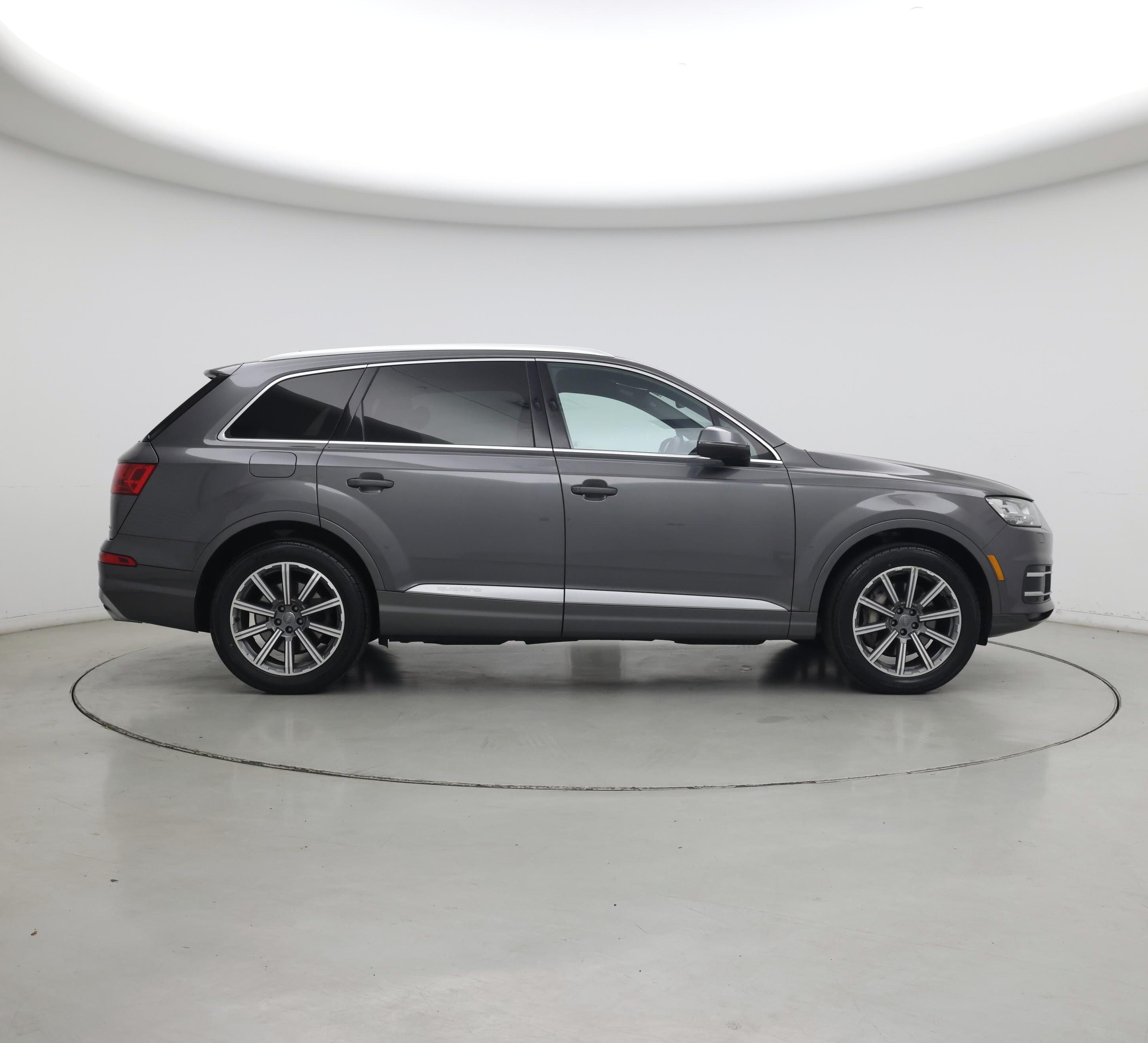 Thumbnail: 2019 Audi Q7 - 7