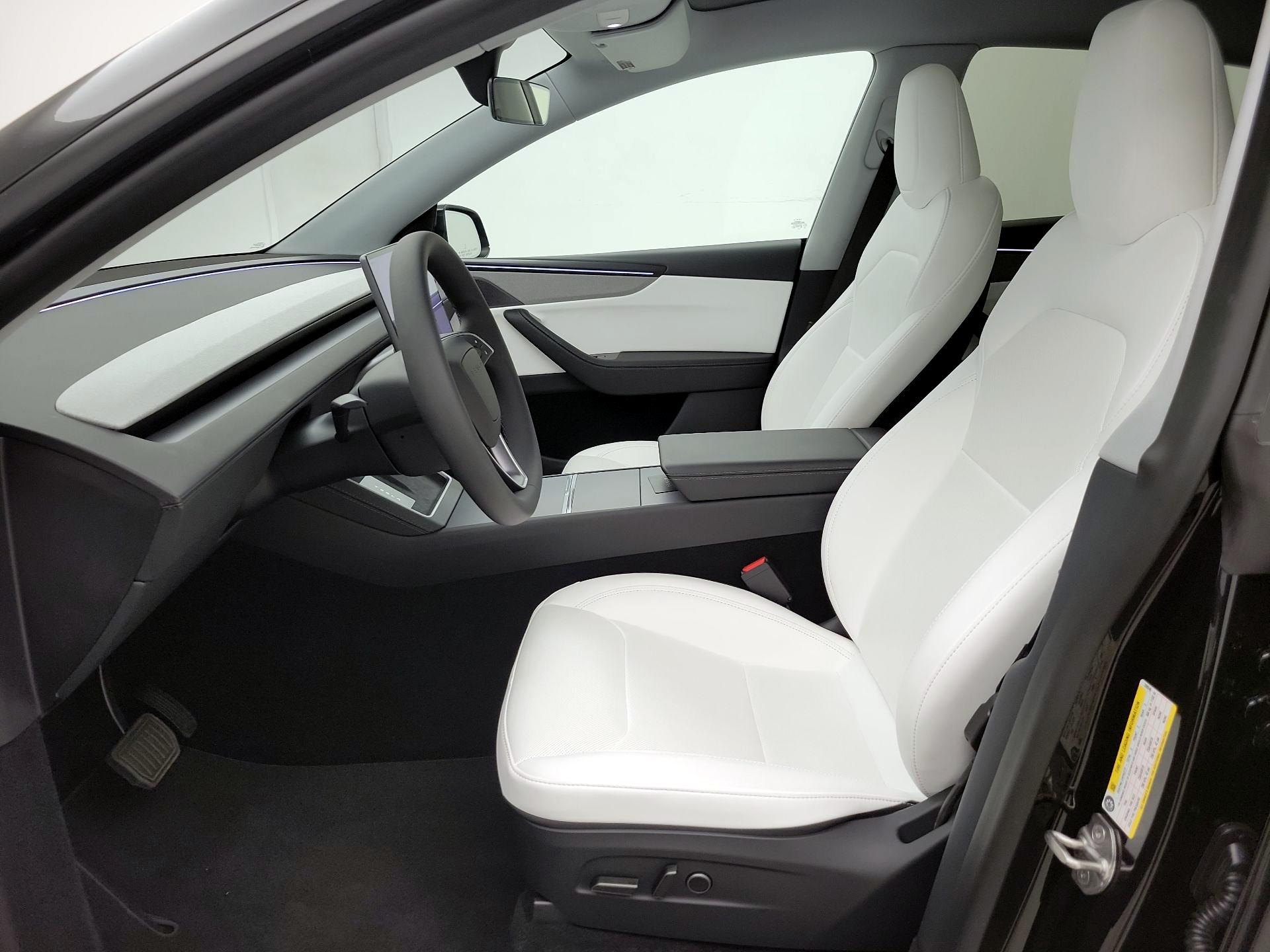 Thumbnail: 2026 Tesla Model Y - 11