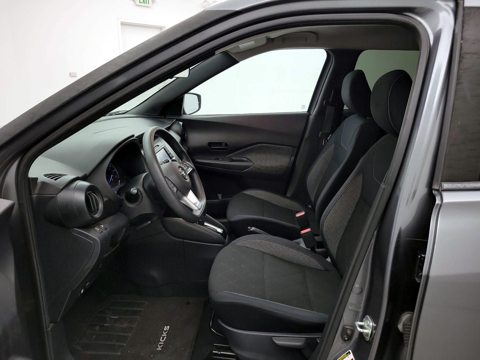 Thumbnail: 2018 Nissan Kicks - 11