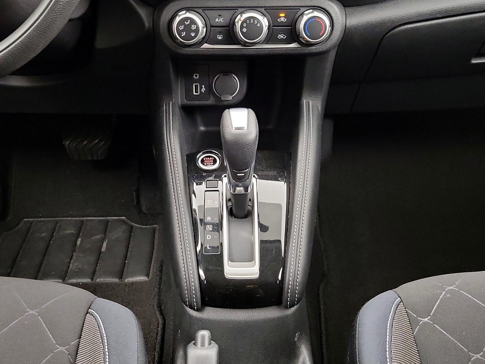 Thumbnail: 2018 Nissan Kicks - 17