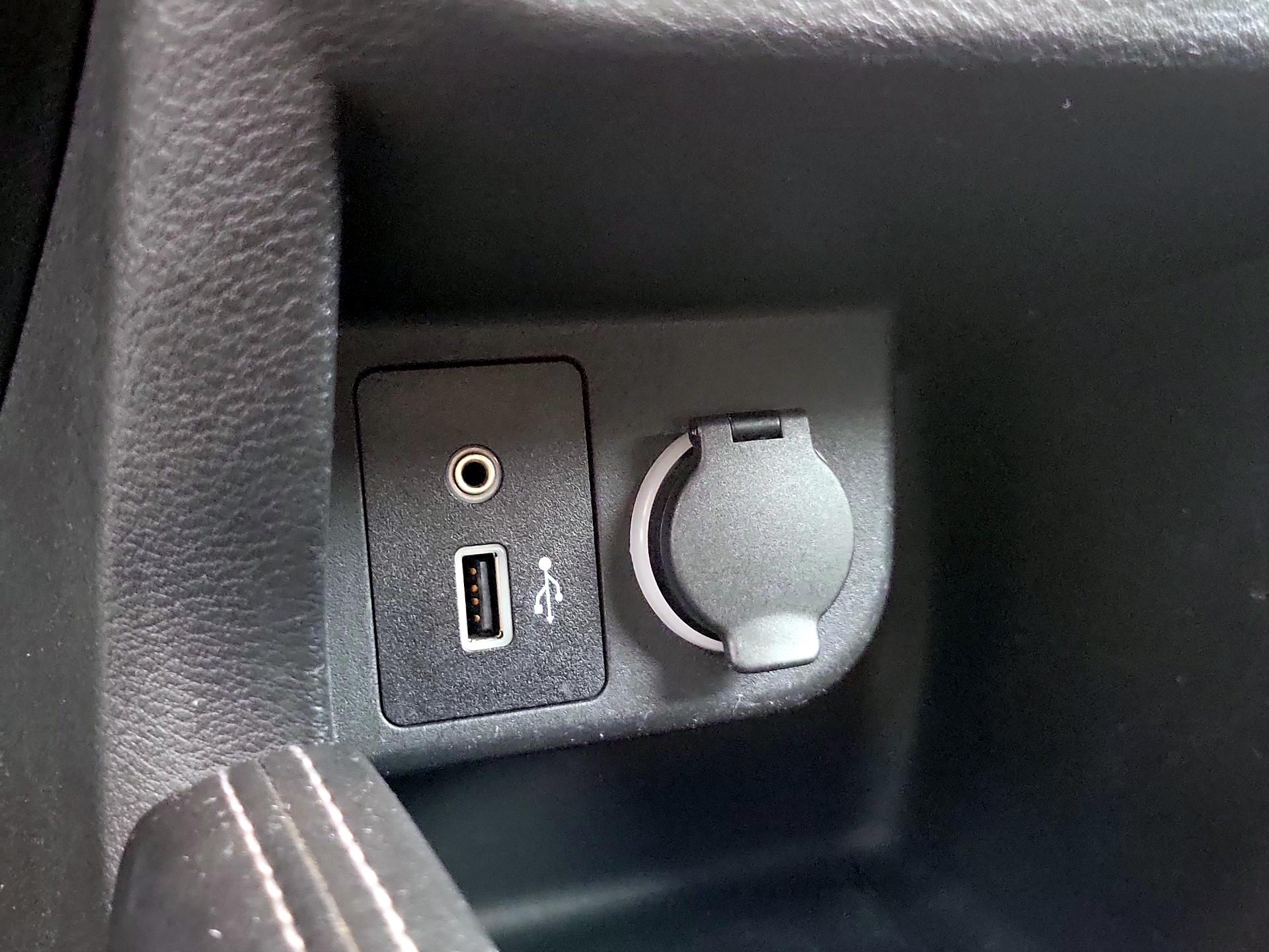 Thumbnail: 2018 Nissan Kicks - 18