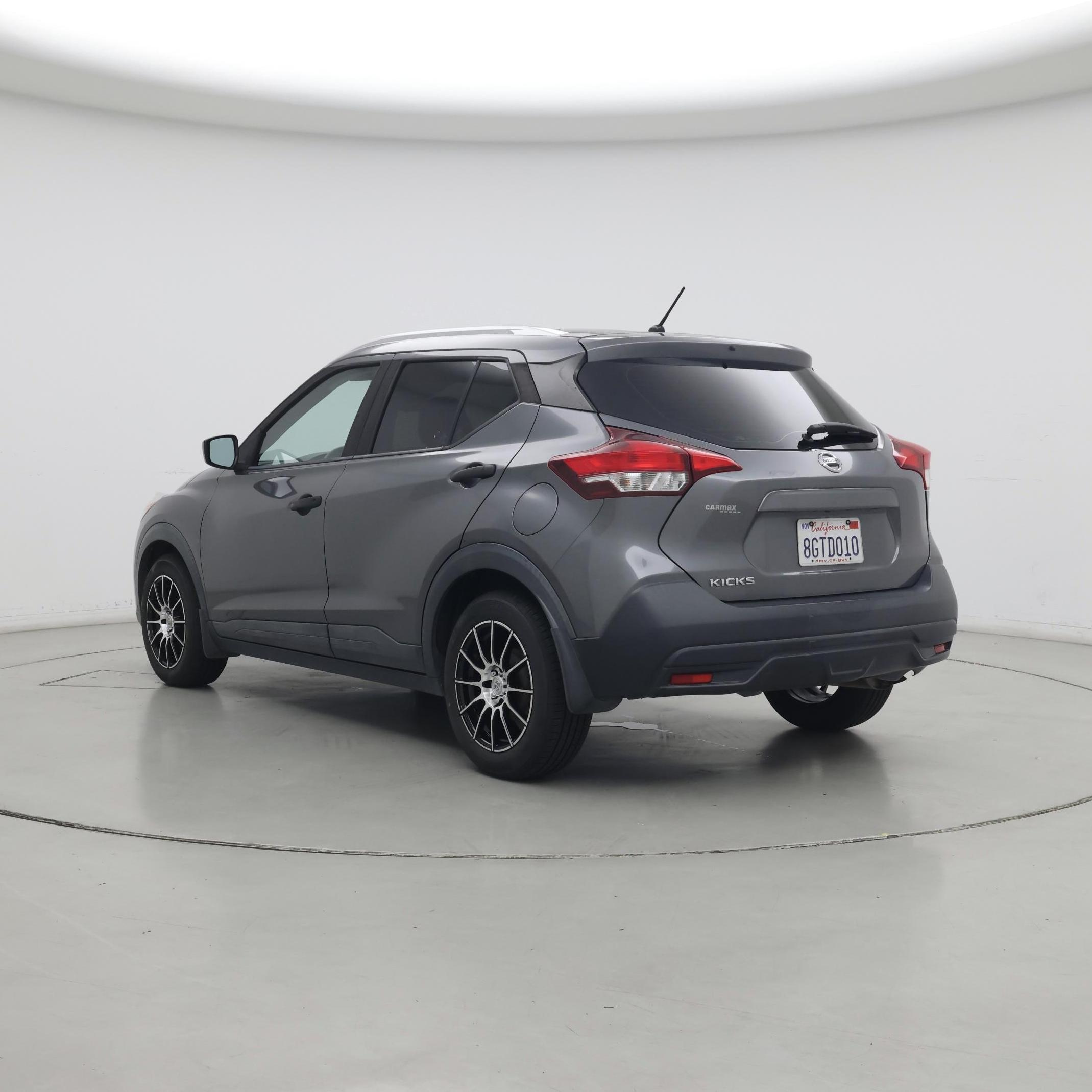 Thumbnail: 2018 Nissan Kicks - 2