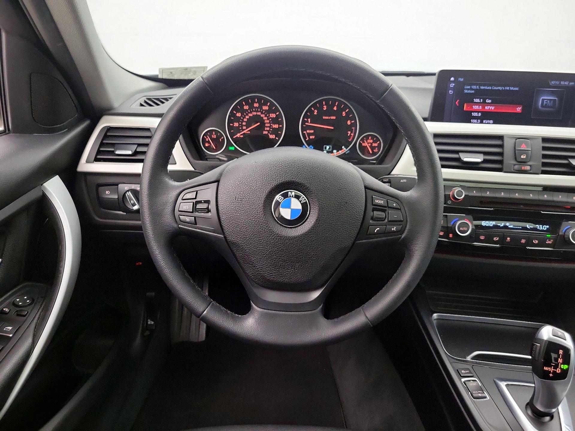 Thumbnail: 2018 BMW 3 Series - 10