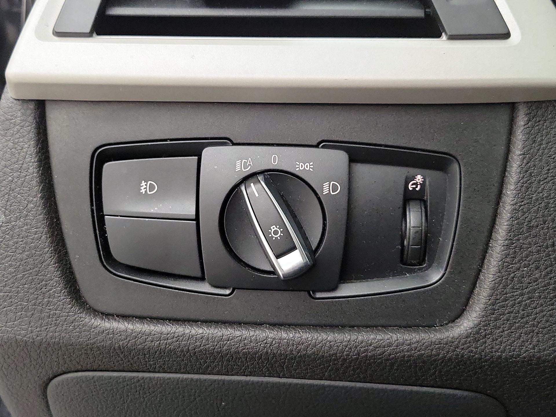 Thumbnail: 2018 BMW 3 Series - 13