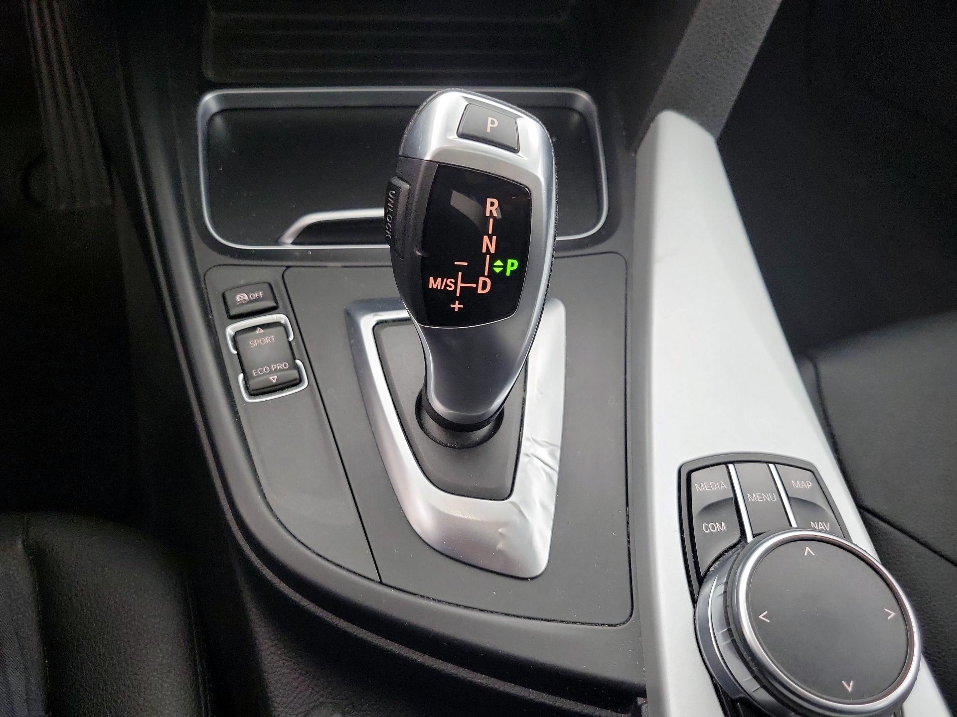 Thumbnail: 2018 BMW 3 Series - 18