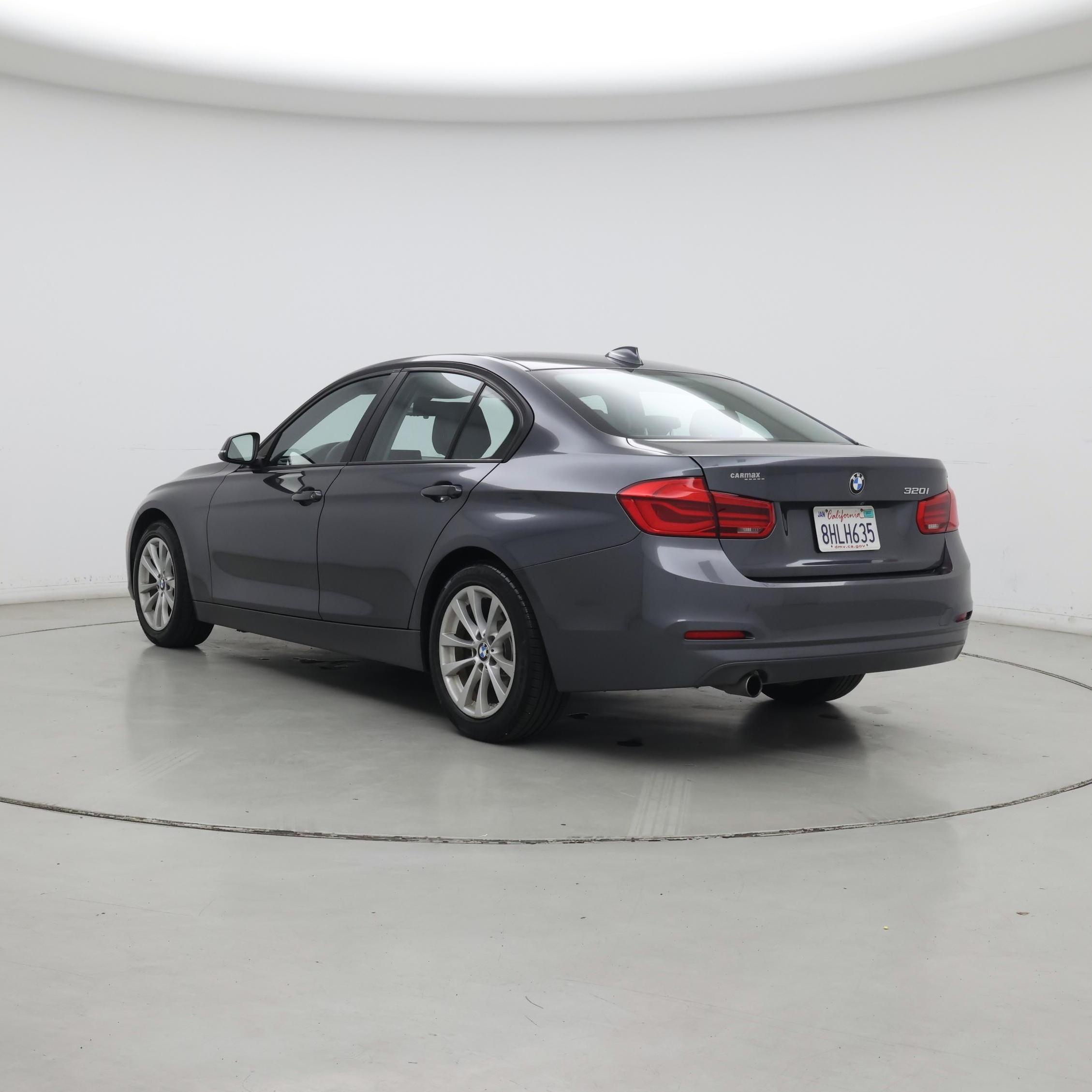 Thumbnail: 2018 BMW 3 Series - 2