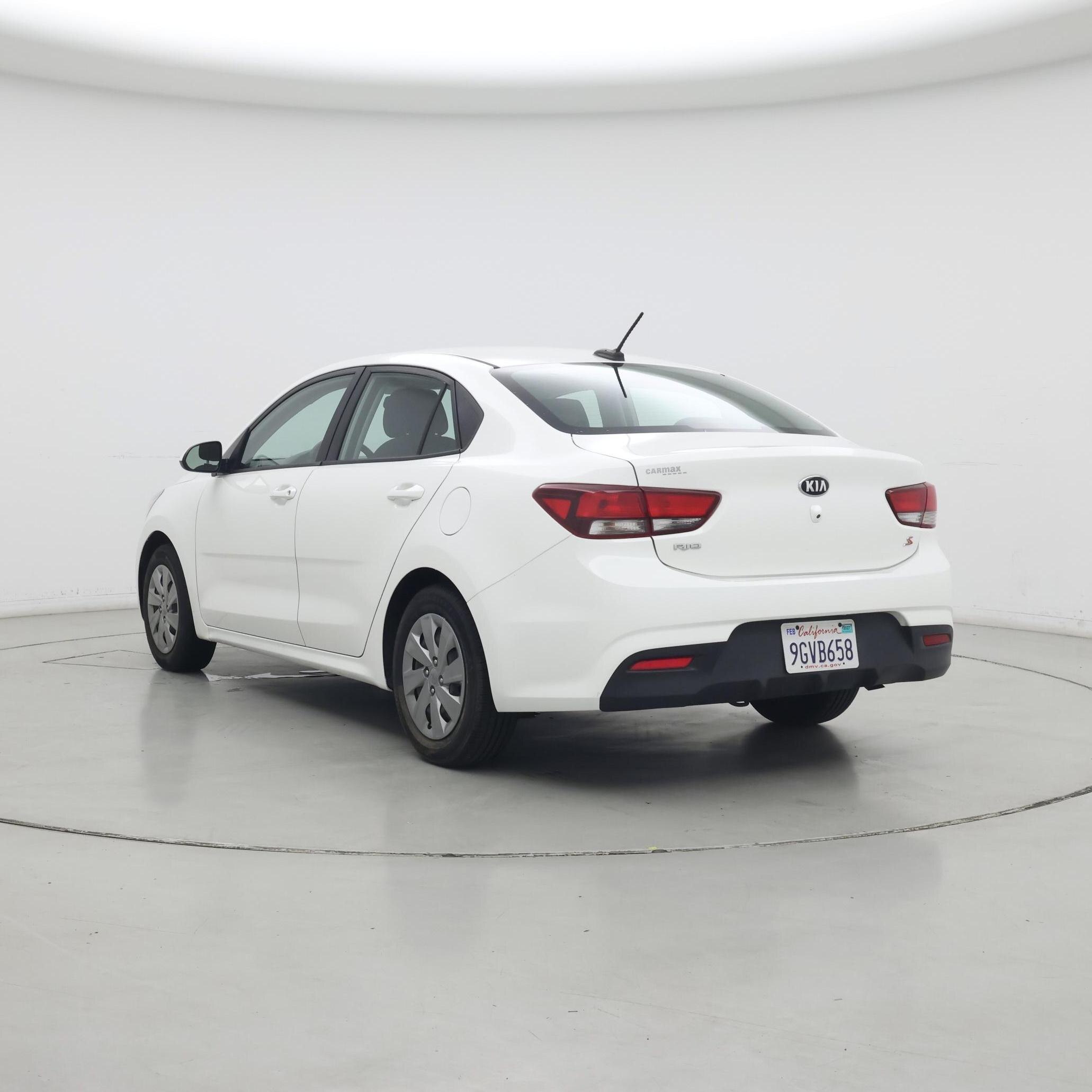 Thumbnail: 2020 Kia Rio - 2