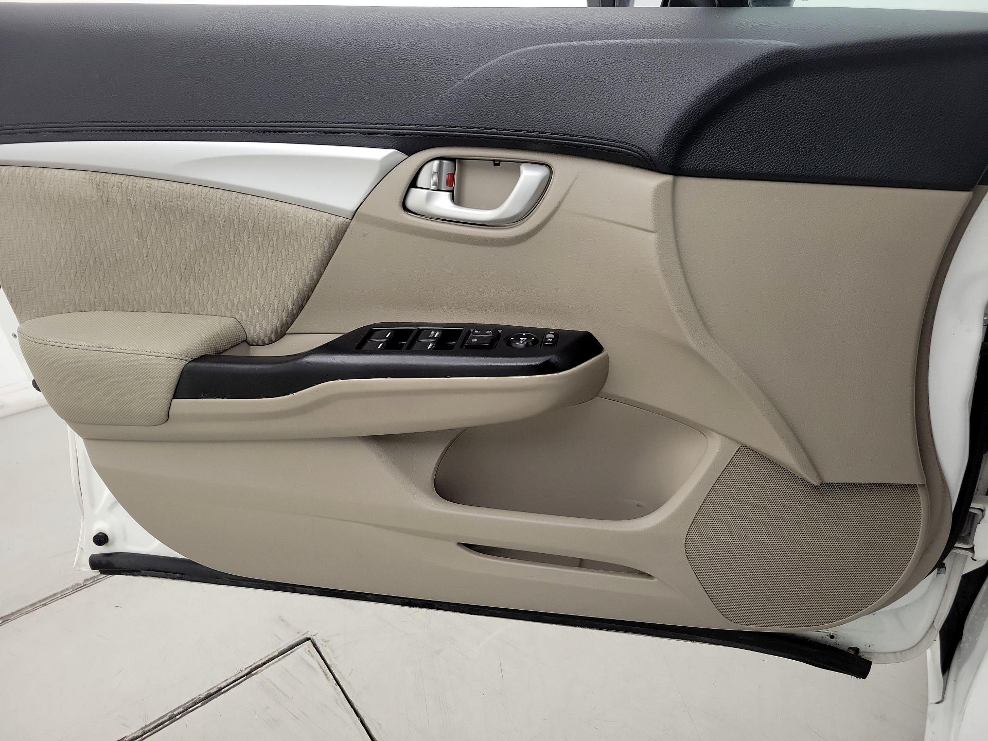 Thumbnail: 2015 Honda Civic - 12