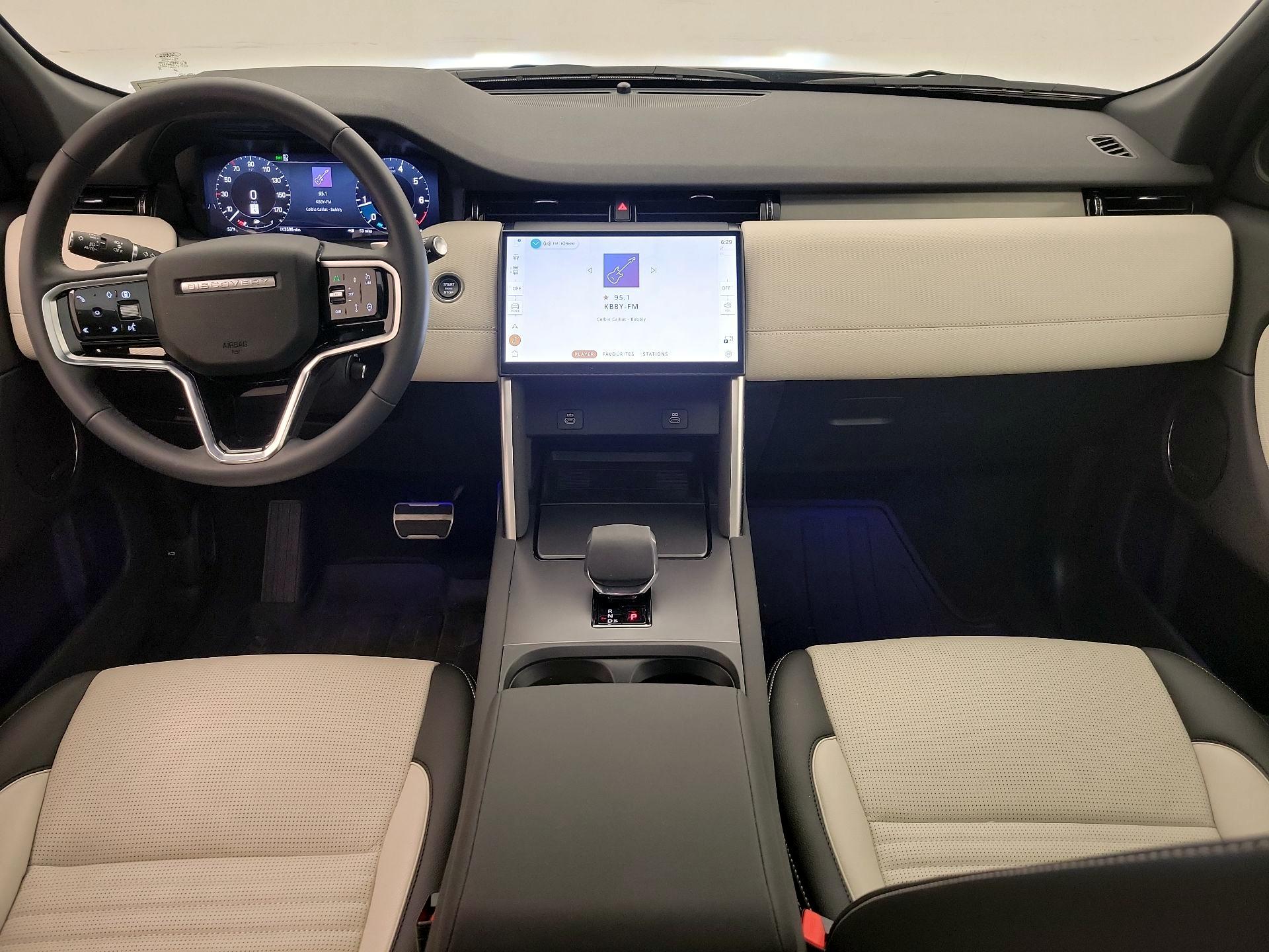 Thumbnail: 2025 Land Rover Discovery Sport - 9