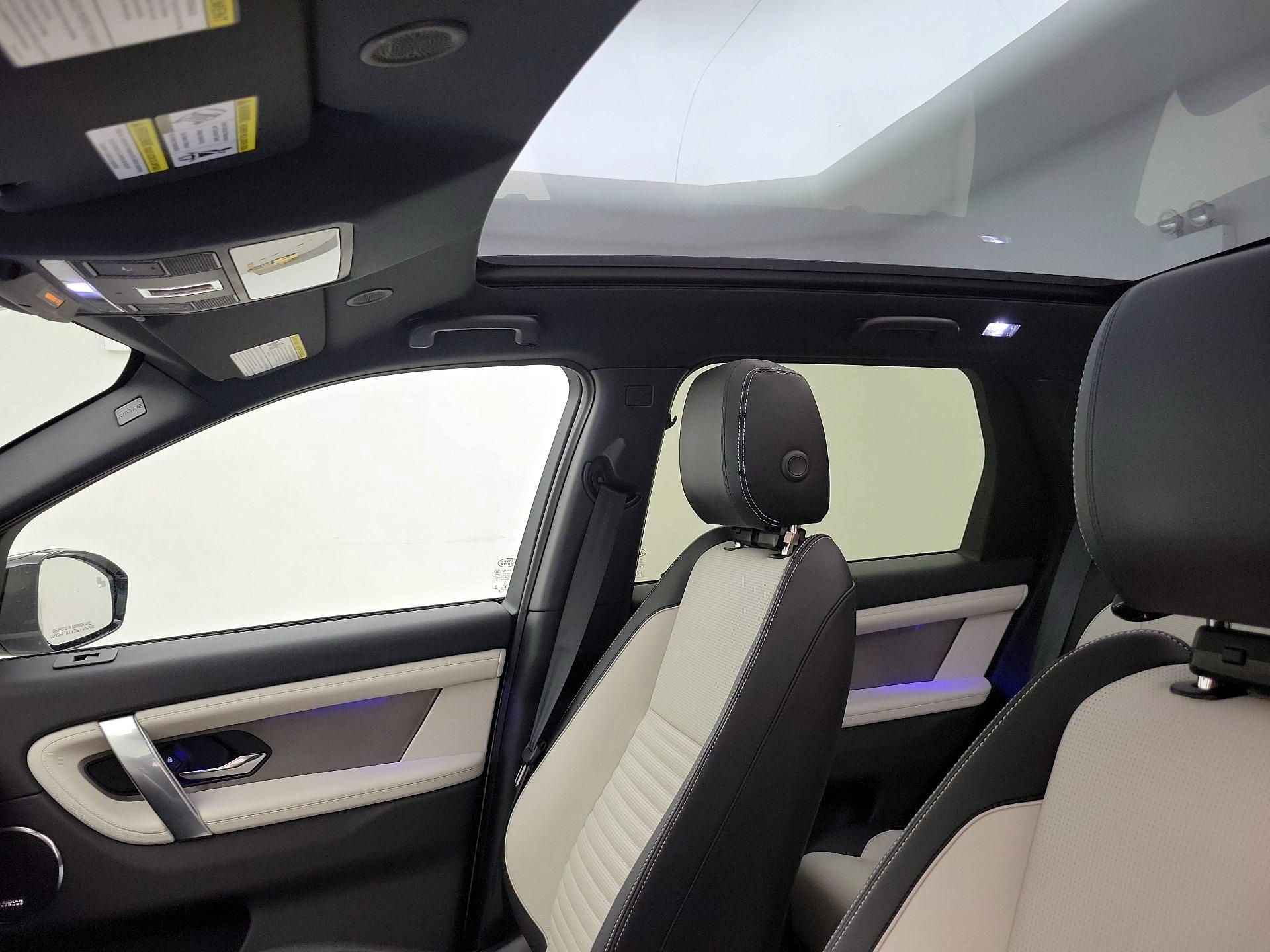 Thumbnail: 2025 Land Rover Discovery Sport - 19