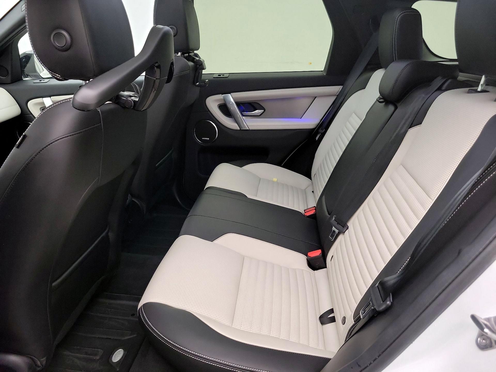 Thumbnail: 2025 Land Rover Discovery Sport - 20