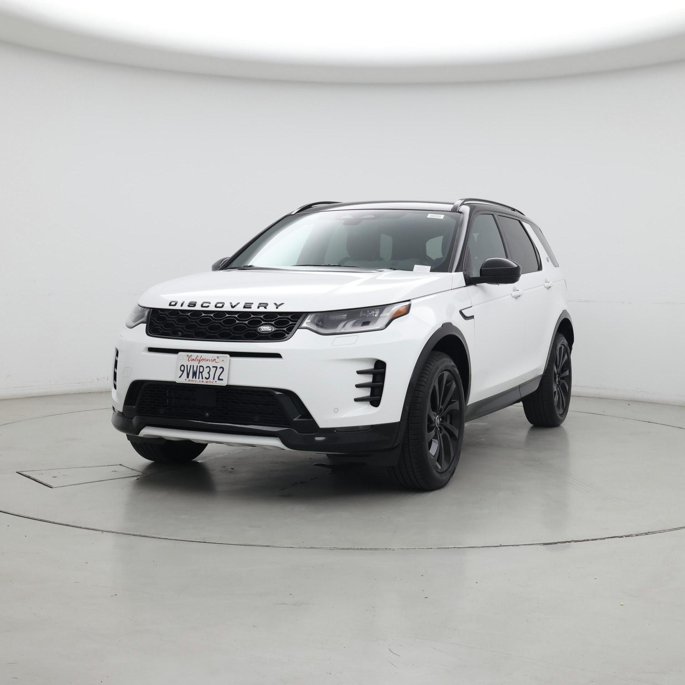 Thumbnail: 2025 Land Rover Discovery Sport - 4