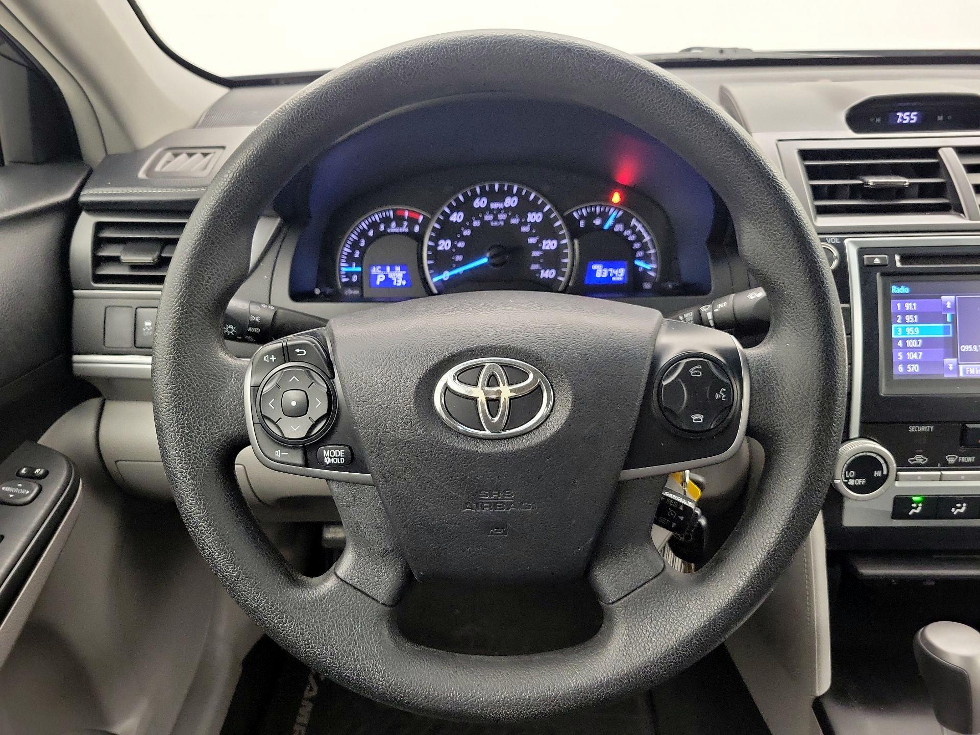 Thumbnail: 2014 Toyota Camry - 10