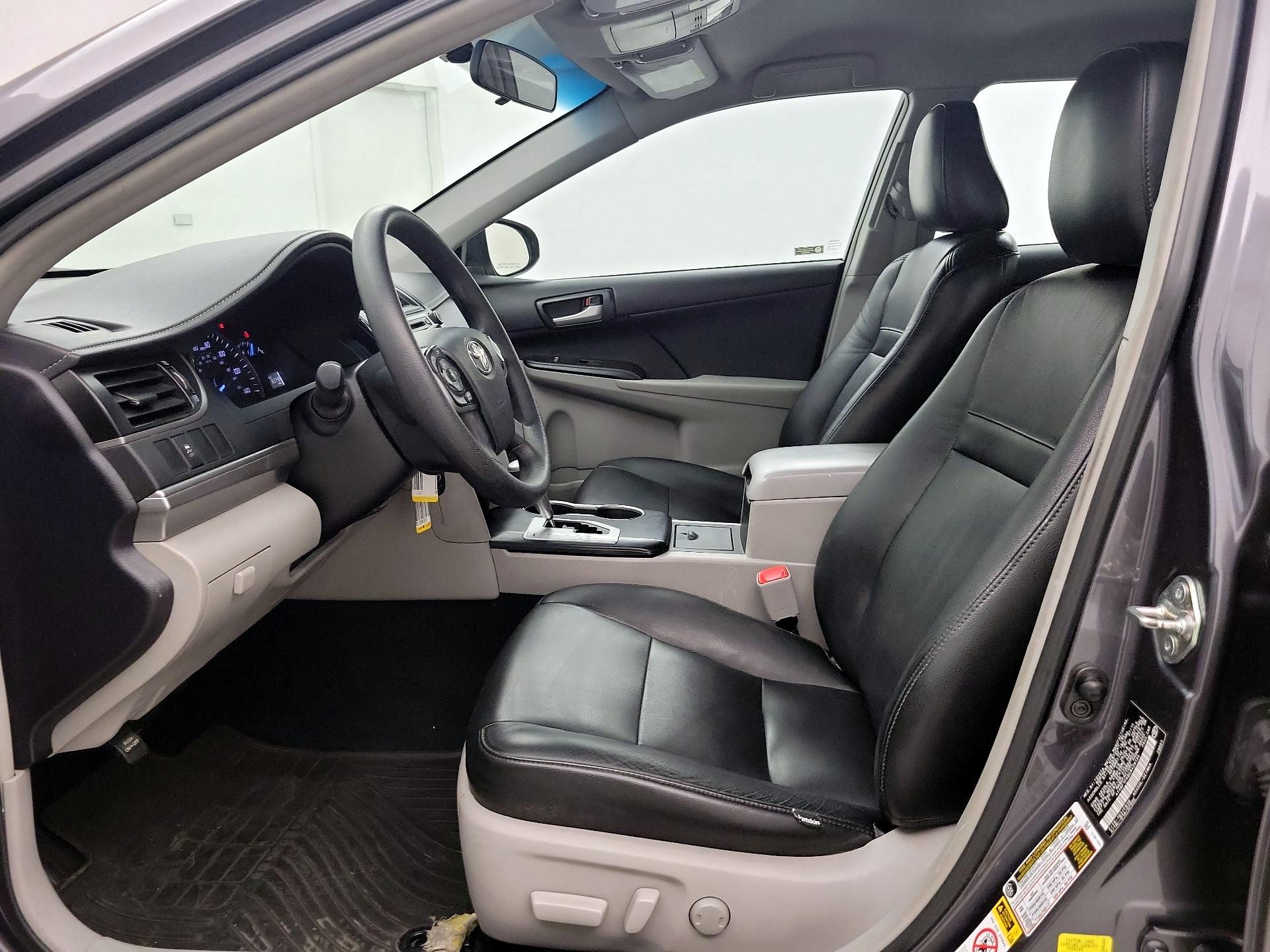 Thumbnail: 2014 Toyota Camry - 11