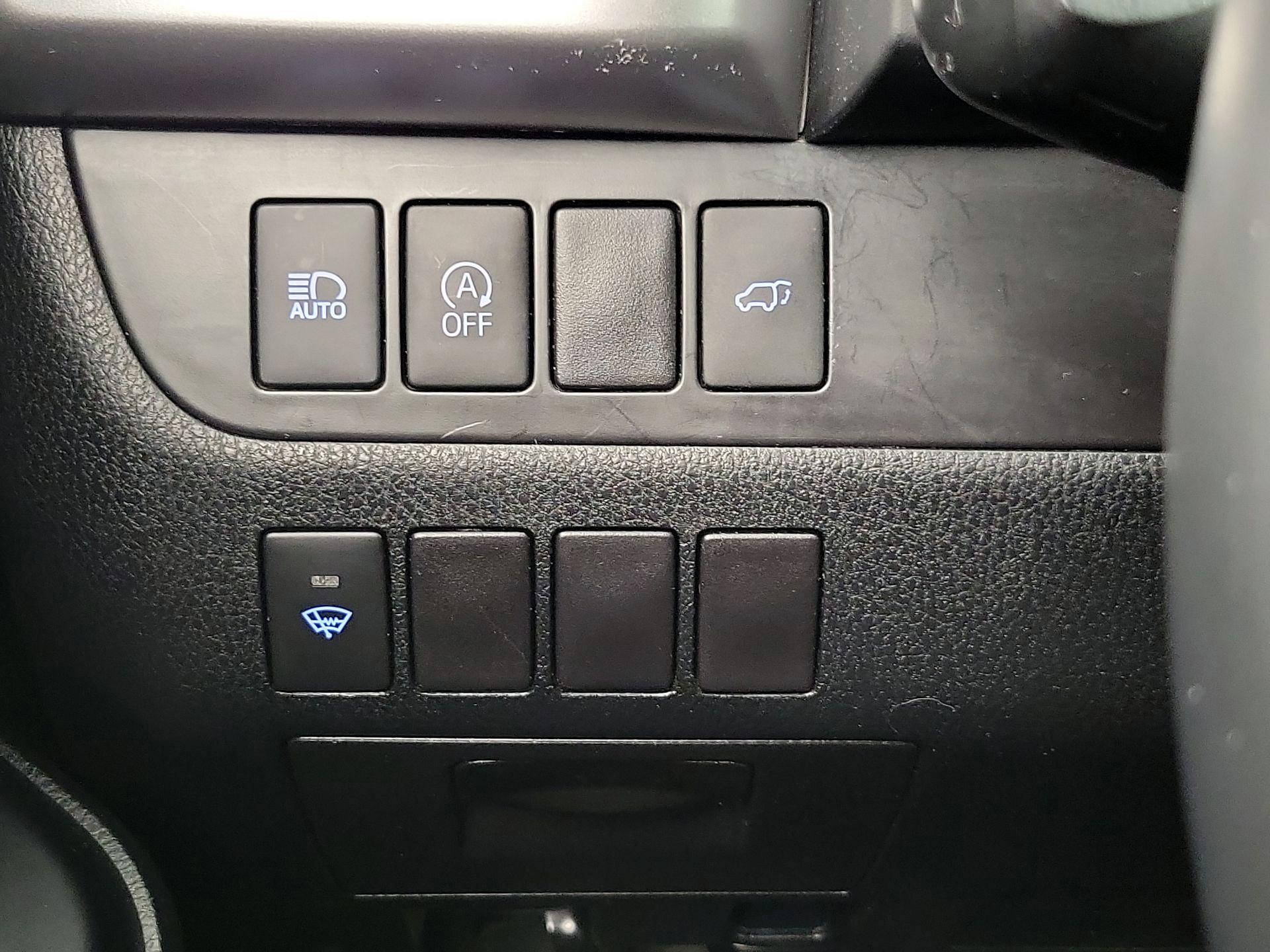 Thumbnail: 2017 Toyota Highlander - 13