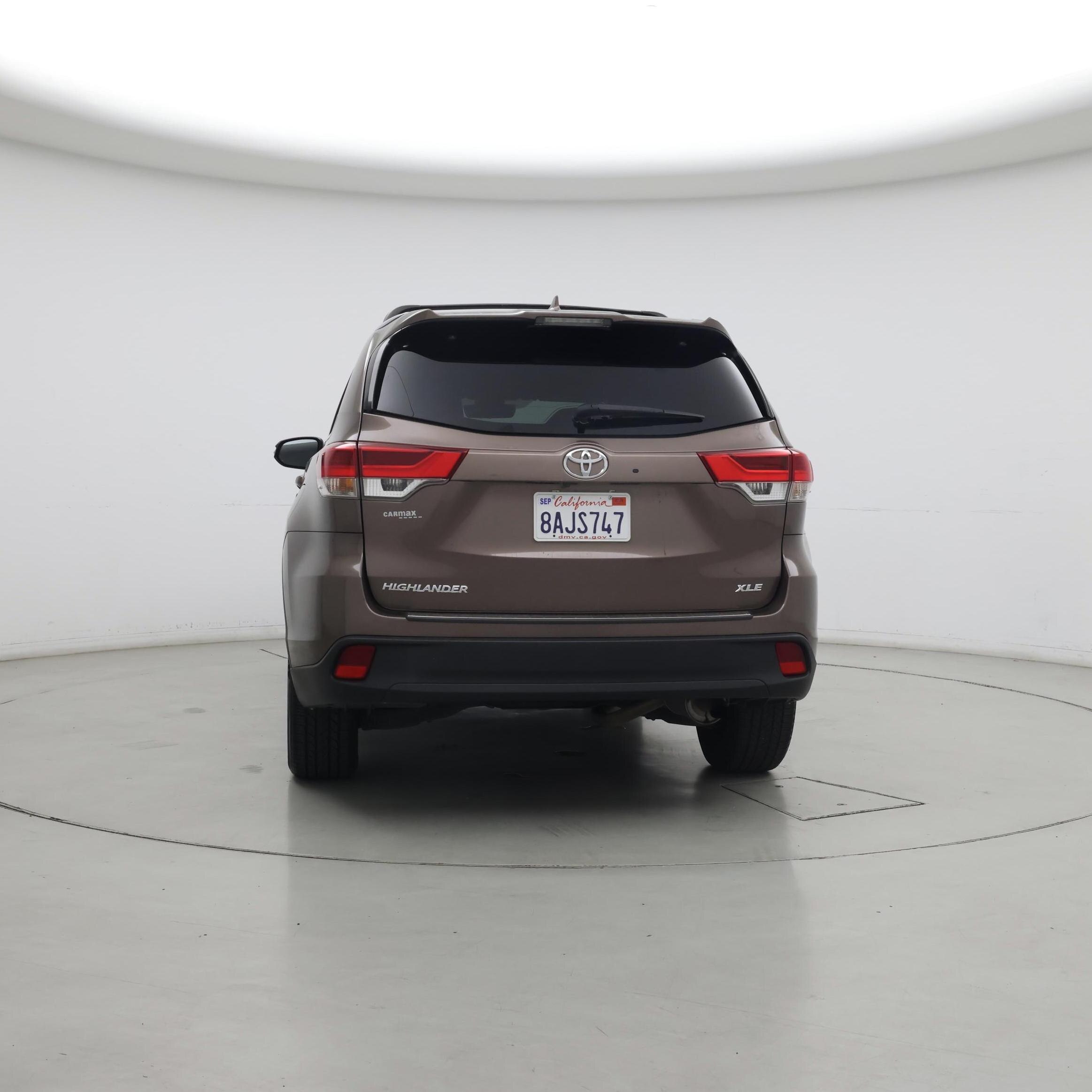 Thumbnail: 2017 Toyota Highlander - 6