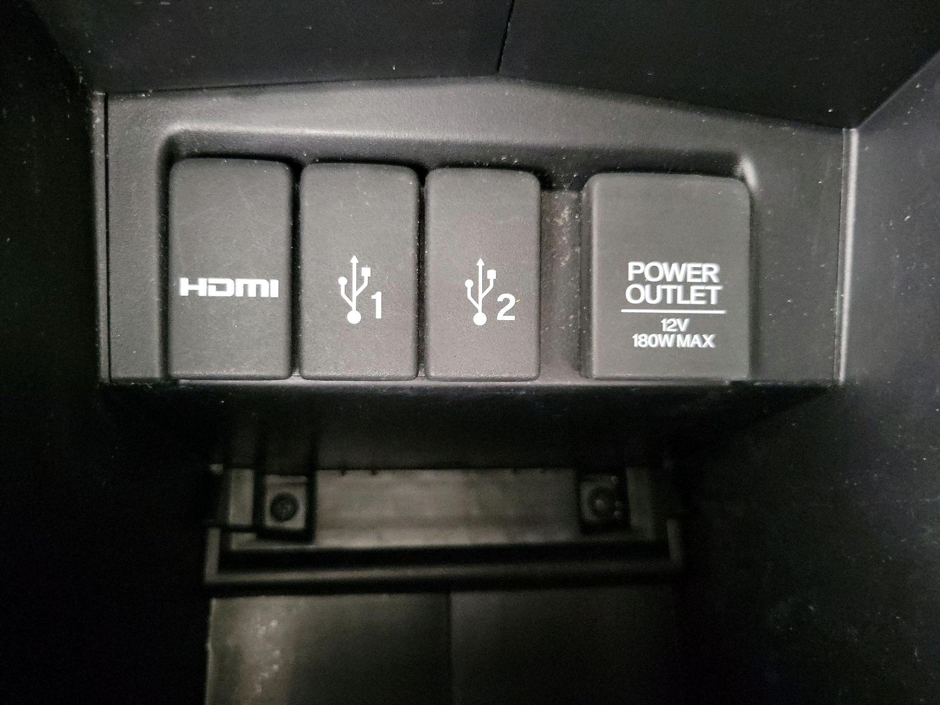 Thumbnail: 2016 Honda CR-V - 18