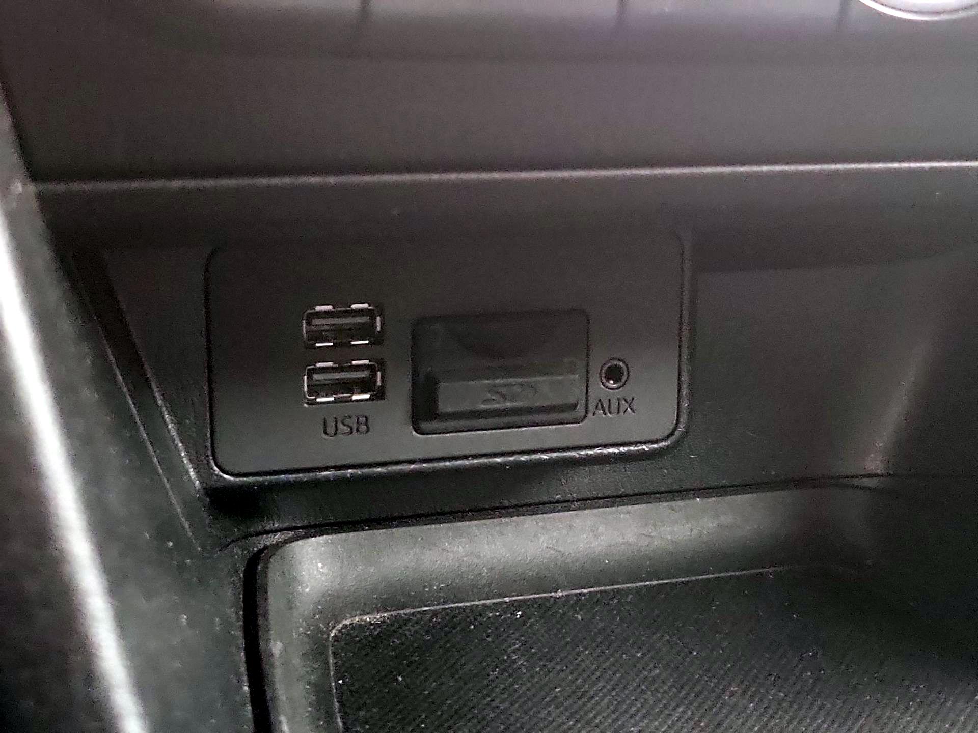 Thumbnail: 2017 Mazda Mazda3 - 18