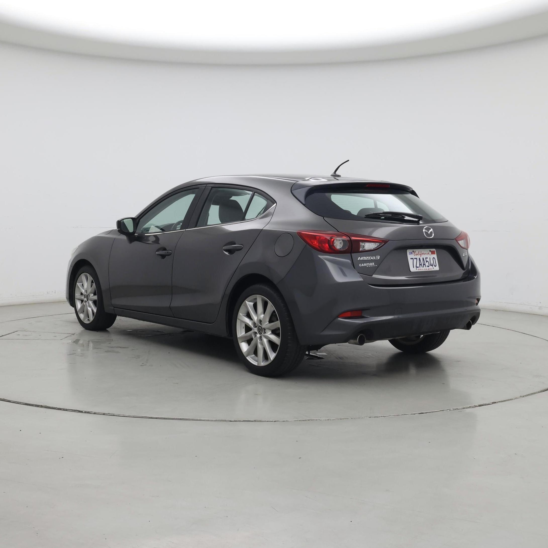 Thumbnail: 2017 Mazda Mazda3 - 2