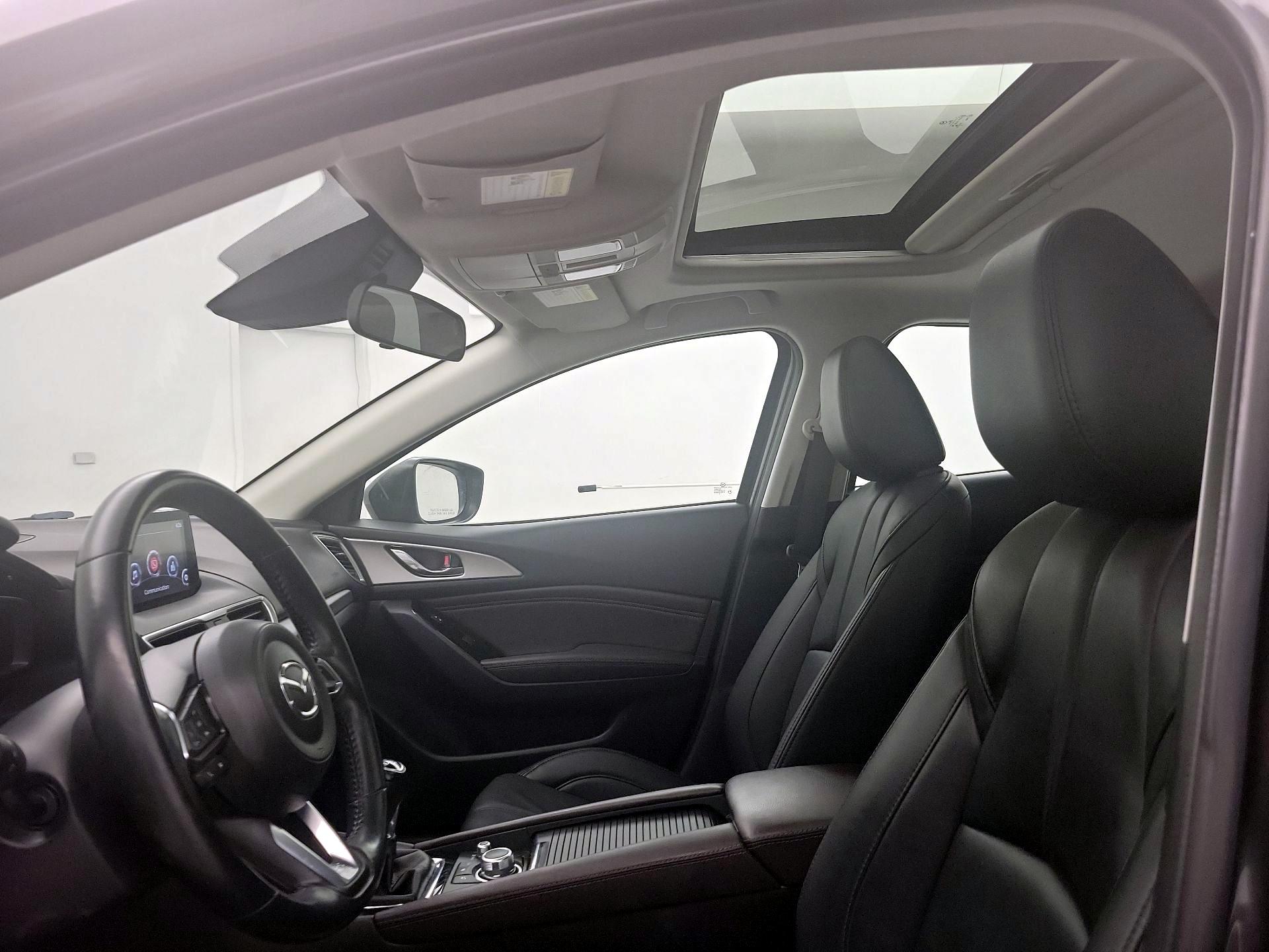 Thumbnail: 2017 Mazda Mazda3 - 19