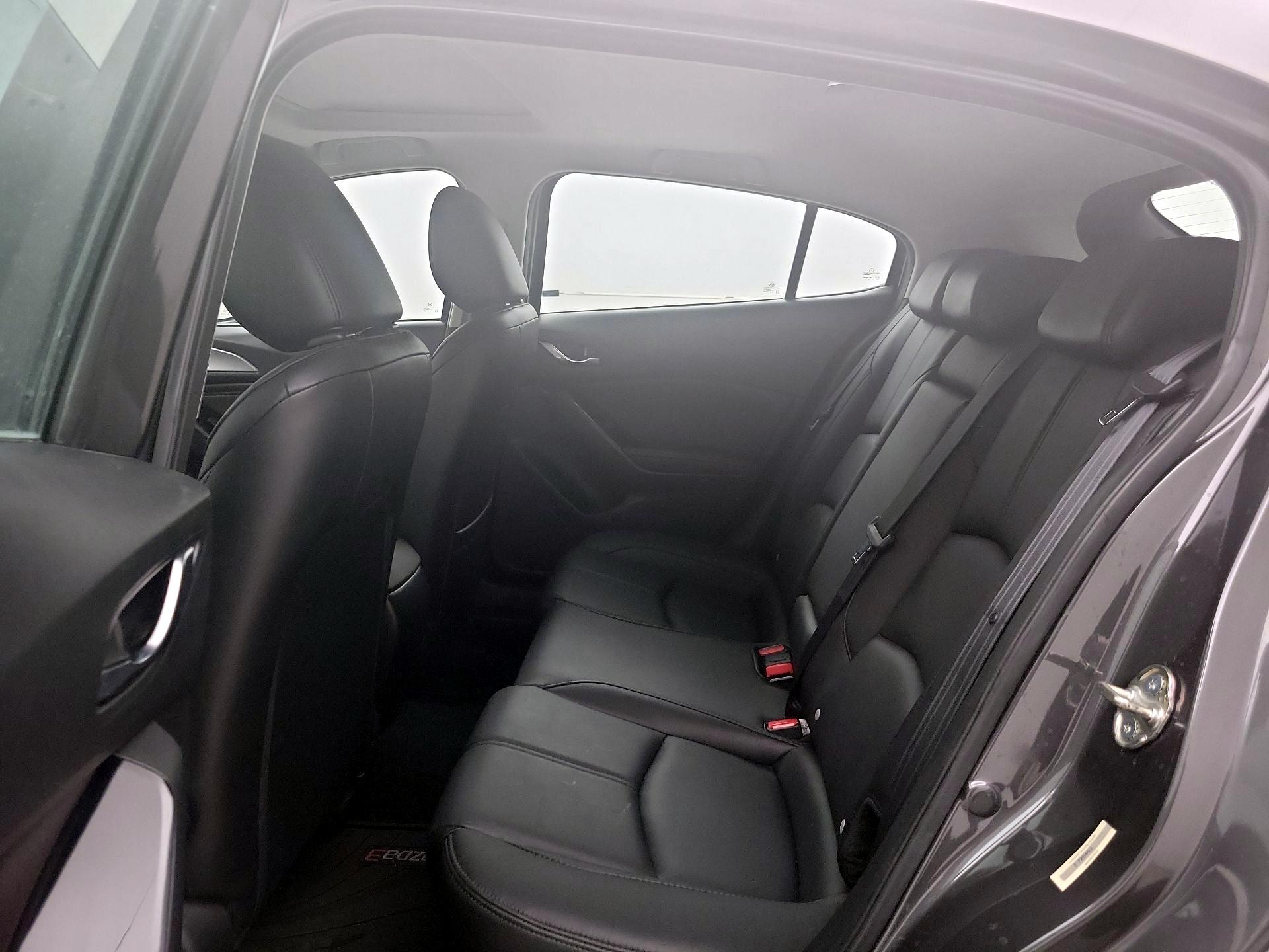 Thumbnail: 2017 Mazda Mazda3 - 20