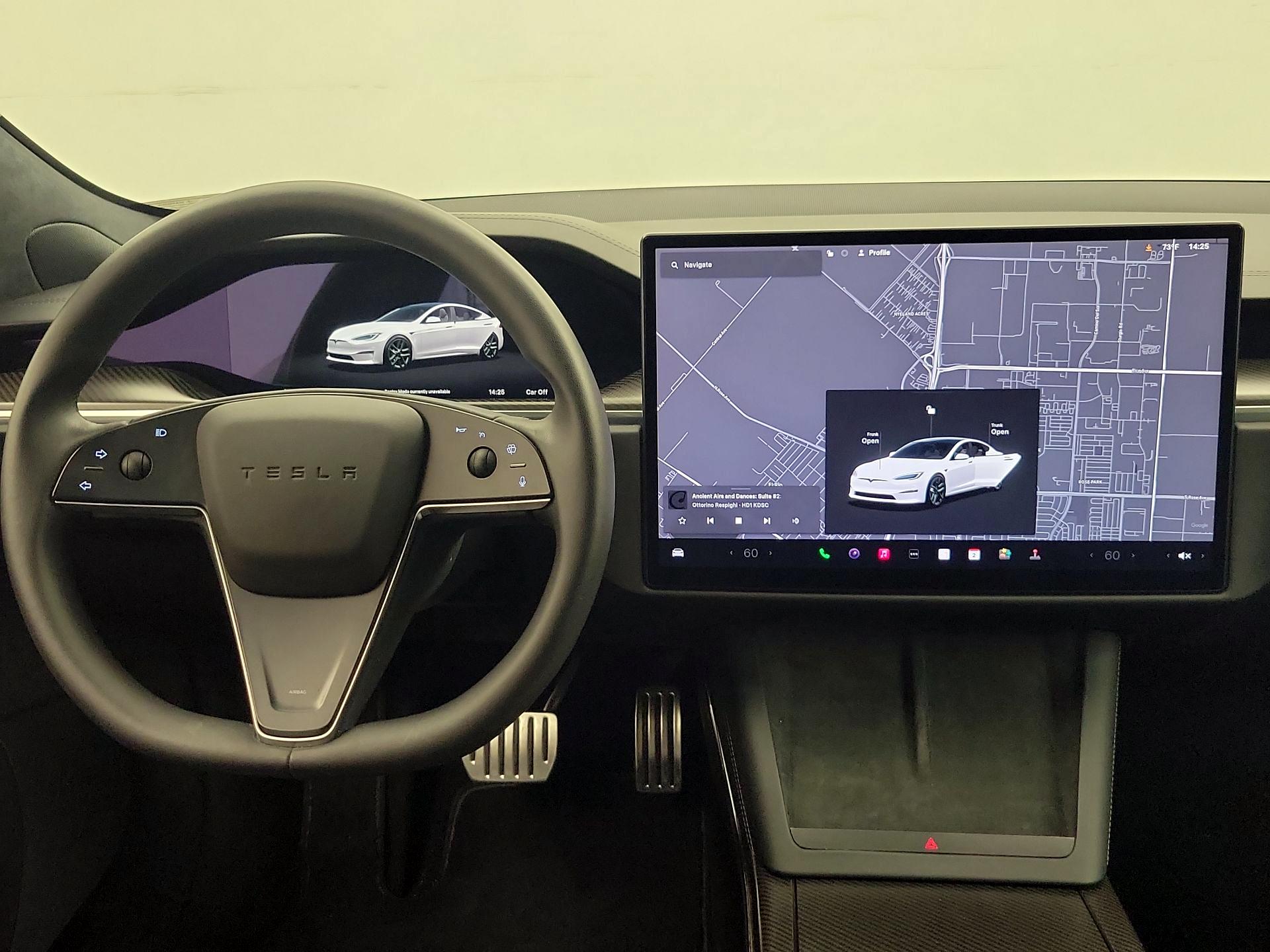 Thumbnail: 2022 Tesla Model S - 10