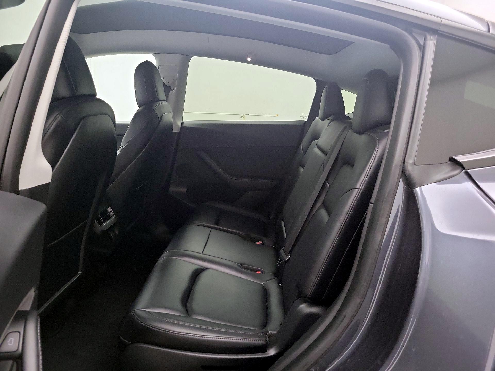 Thumbnail: 2021 Tesla Model Y - 19