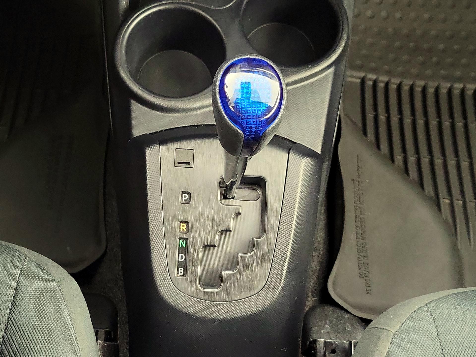 Thumbnail: 2018 Toyota Prius c - 18