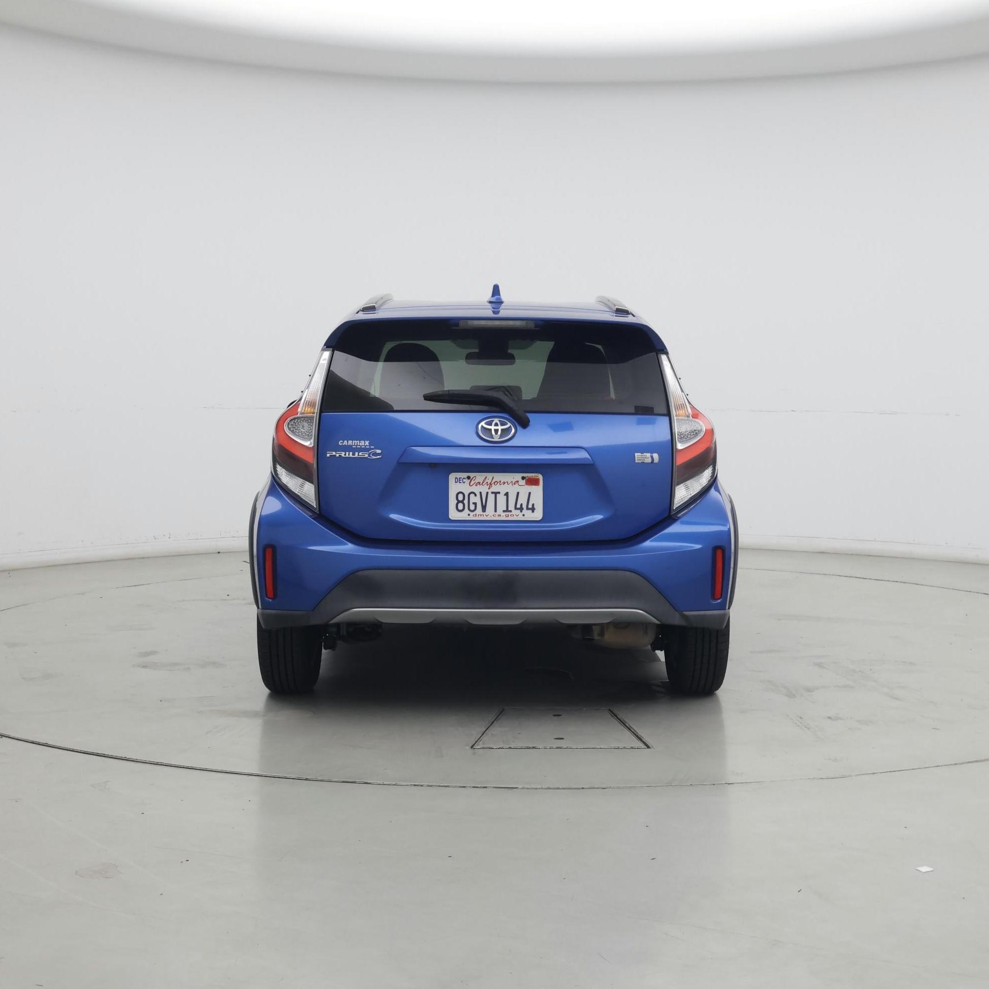 Thumbnail: 2018 Toyota Prius c - 6