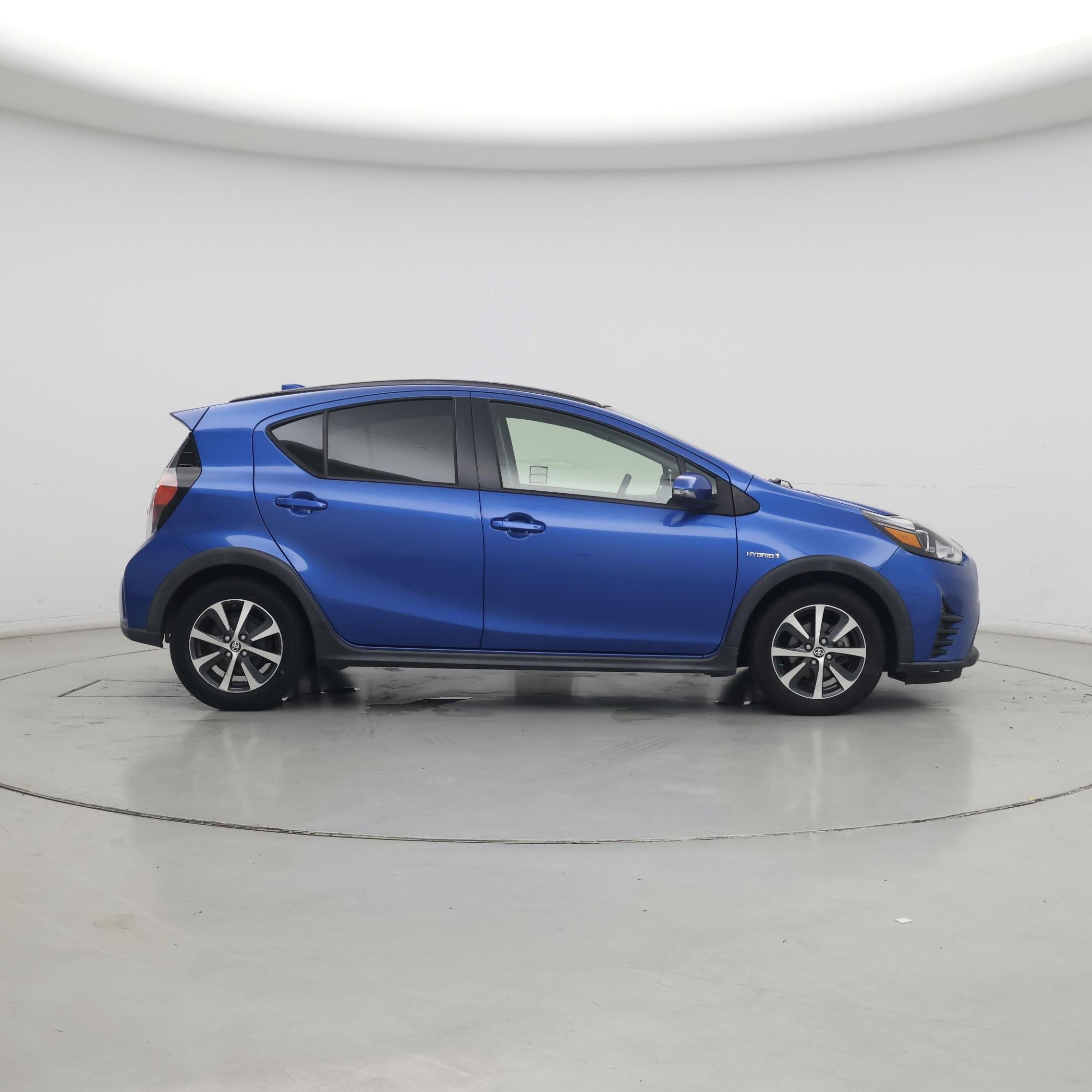 Thumbnail: 2018 Toyota Prius c - 7