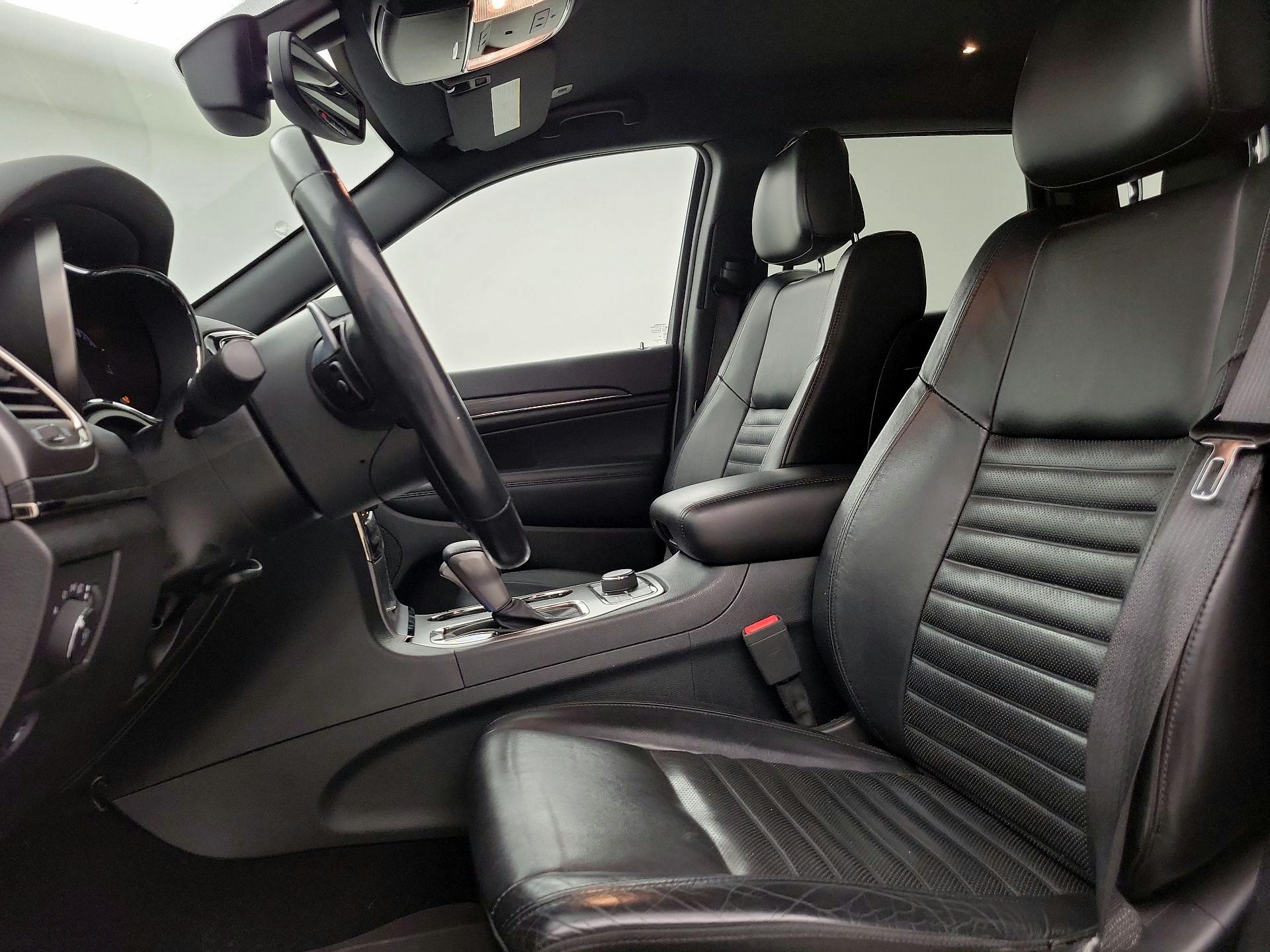 Thumbnail: 2019 Jeep Grand Cherokee - 11