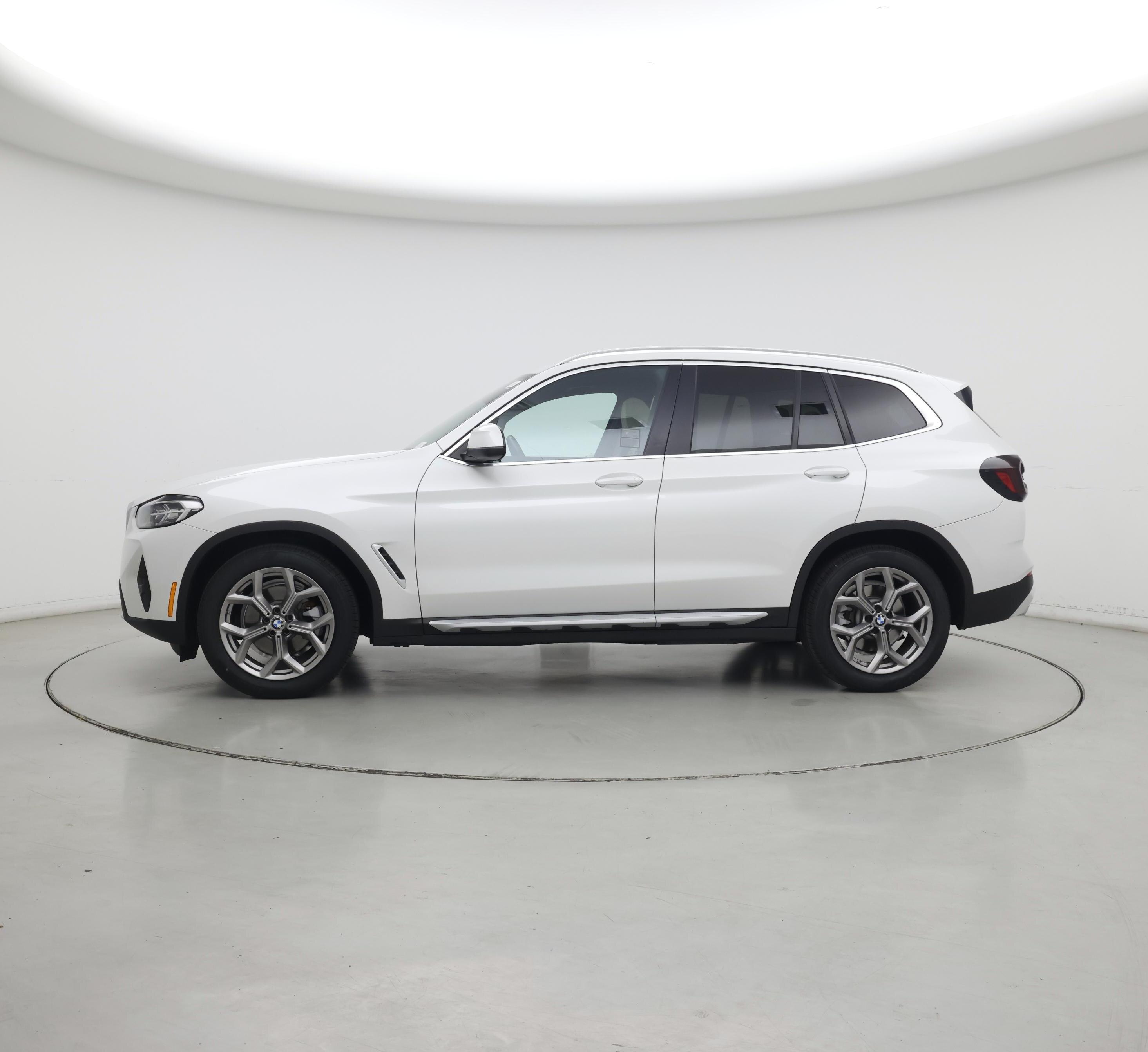 Thumbnail: 2022 BMW X3 - 3
