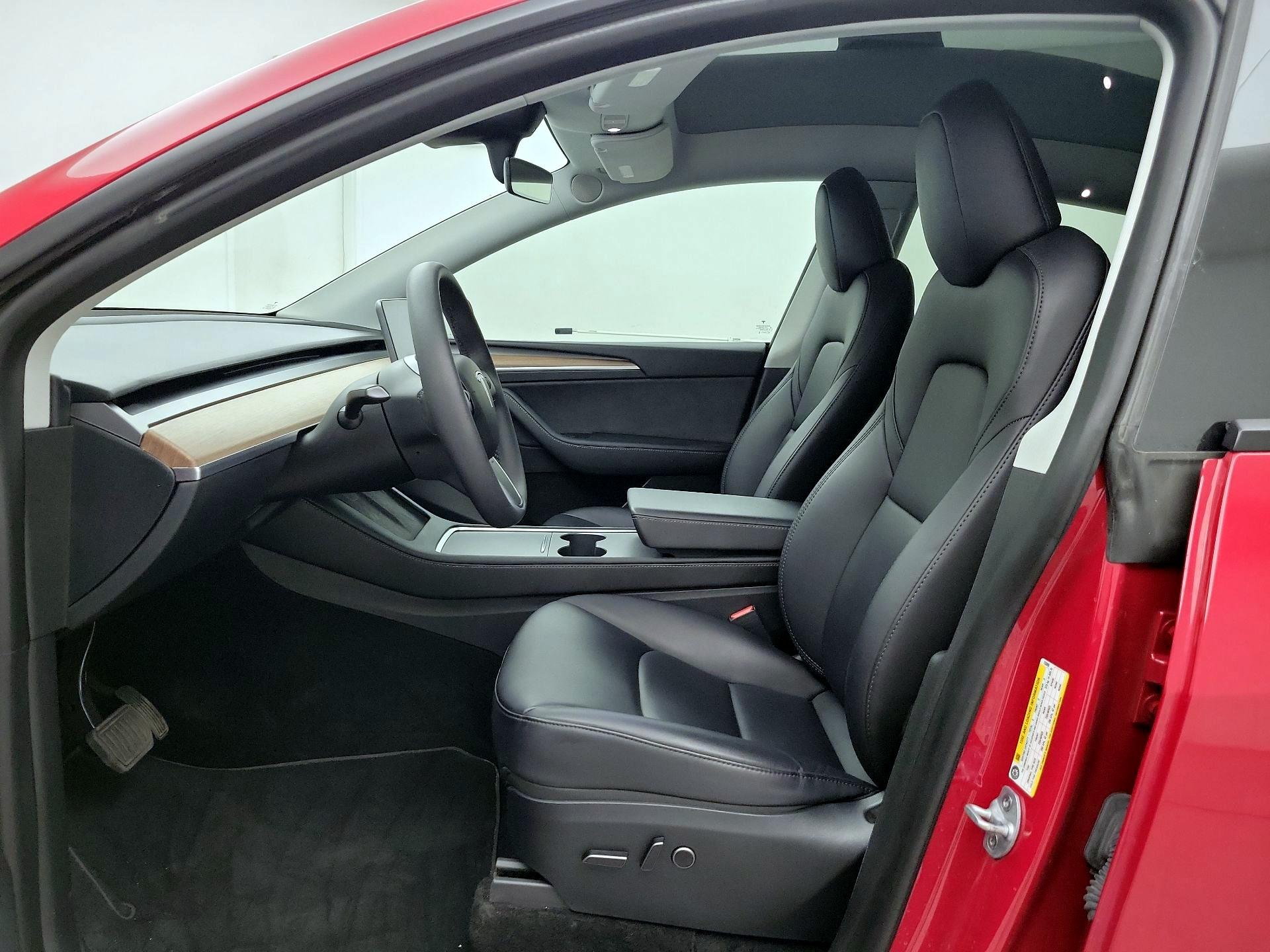 Thumbnail: 2023 Tesla Model Y - 11