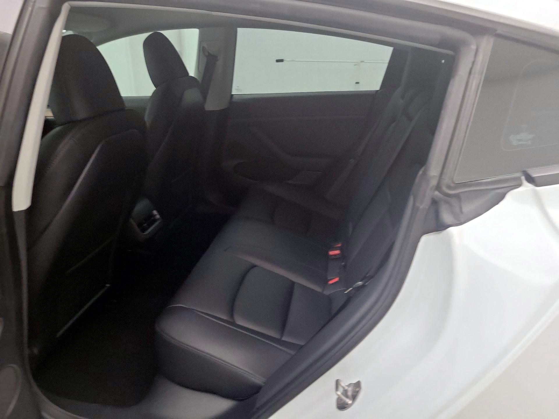 Thumbnail: 2023 Tesla Model 3 - 20