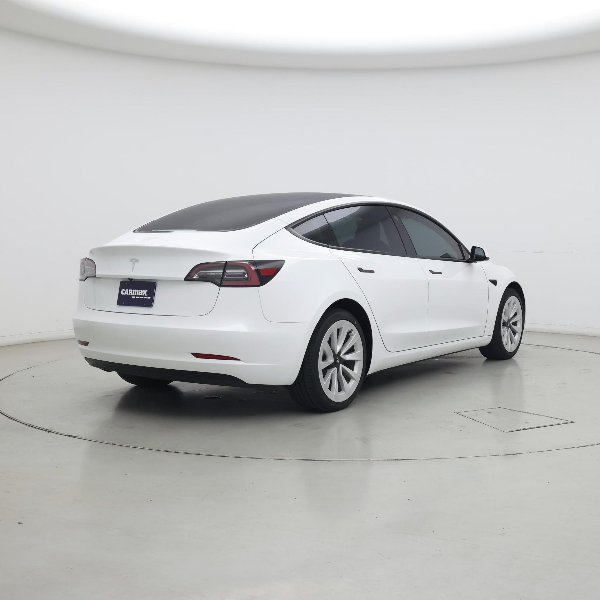 Thumbnail: 2023 Tesla Model 3 - 8