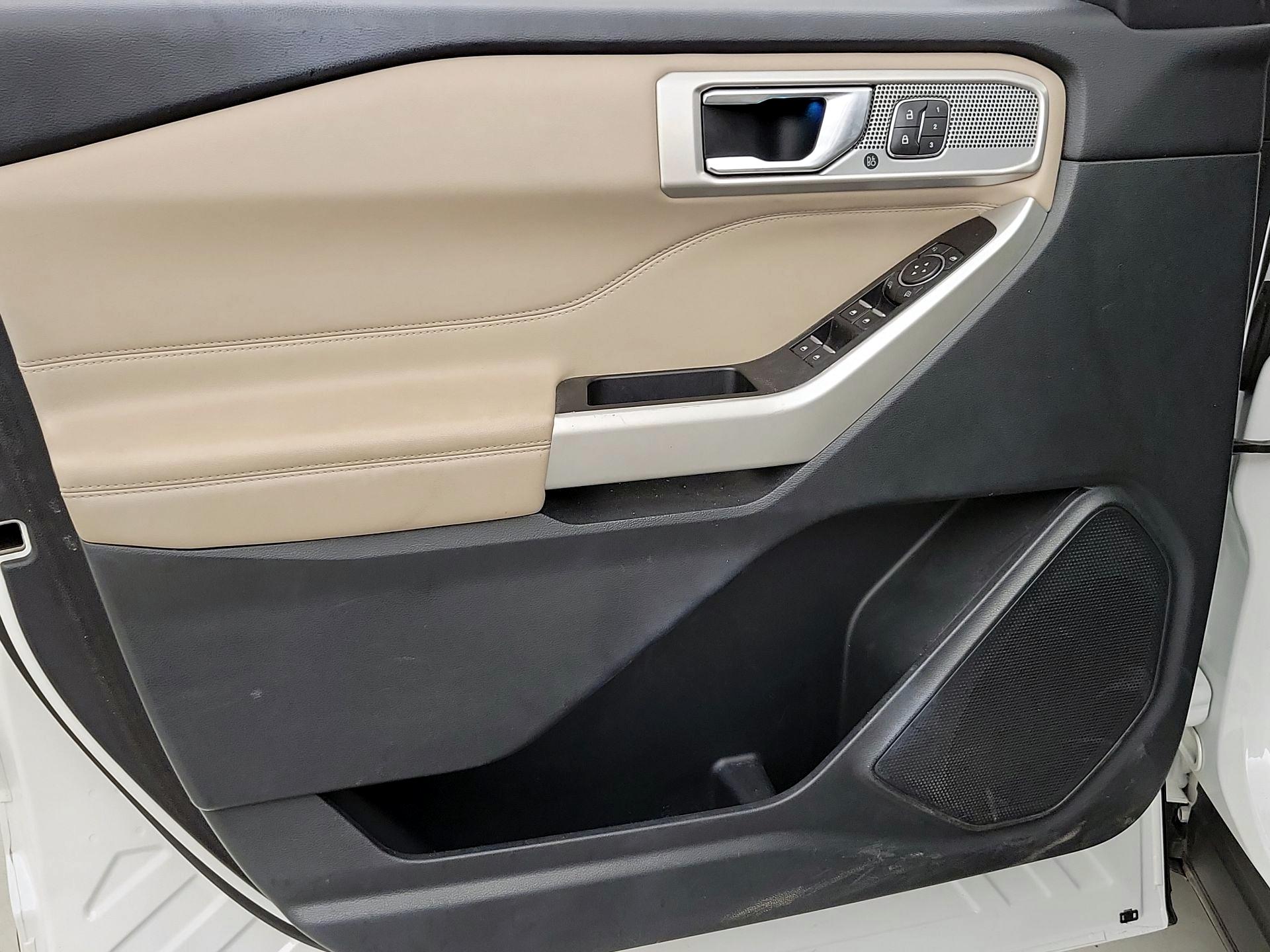 Thumbnail: 2020 Ford Explorer - 12