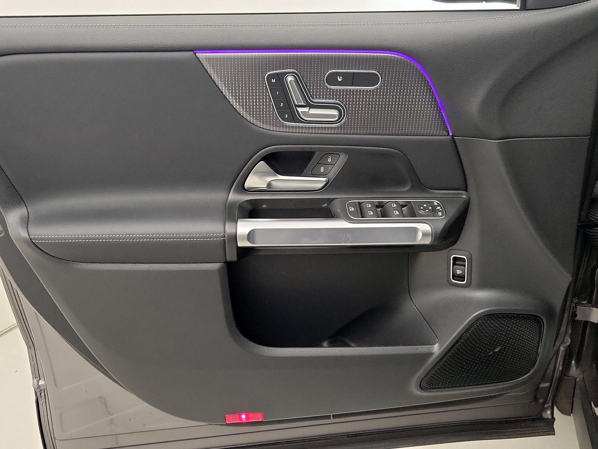 Thumbnail: 2023 Mercedes-Benz EQB - 12