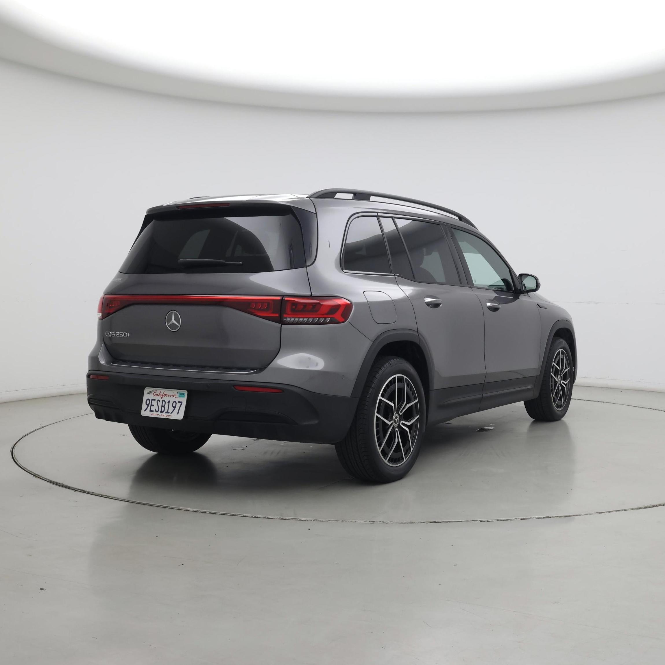 Thumbnail: 2023 Mercedes-Benz EQB - 8