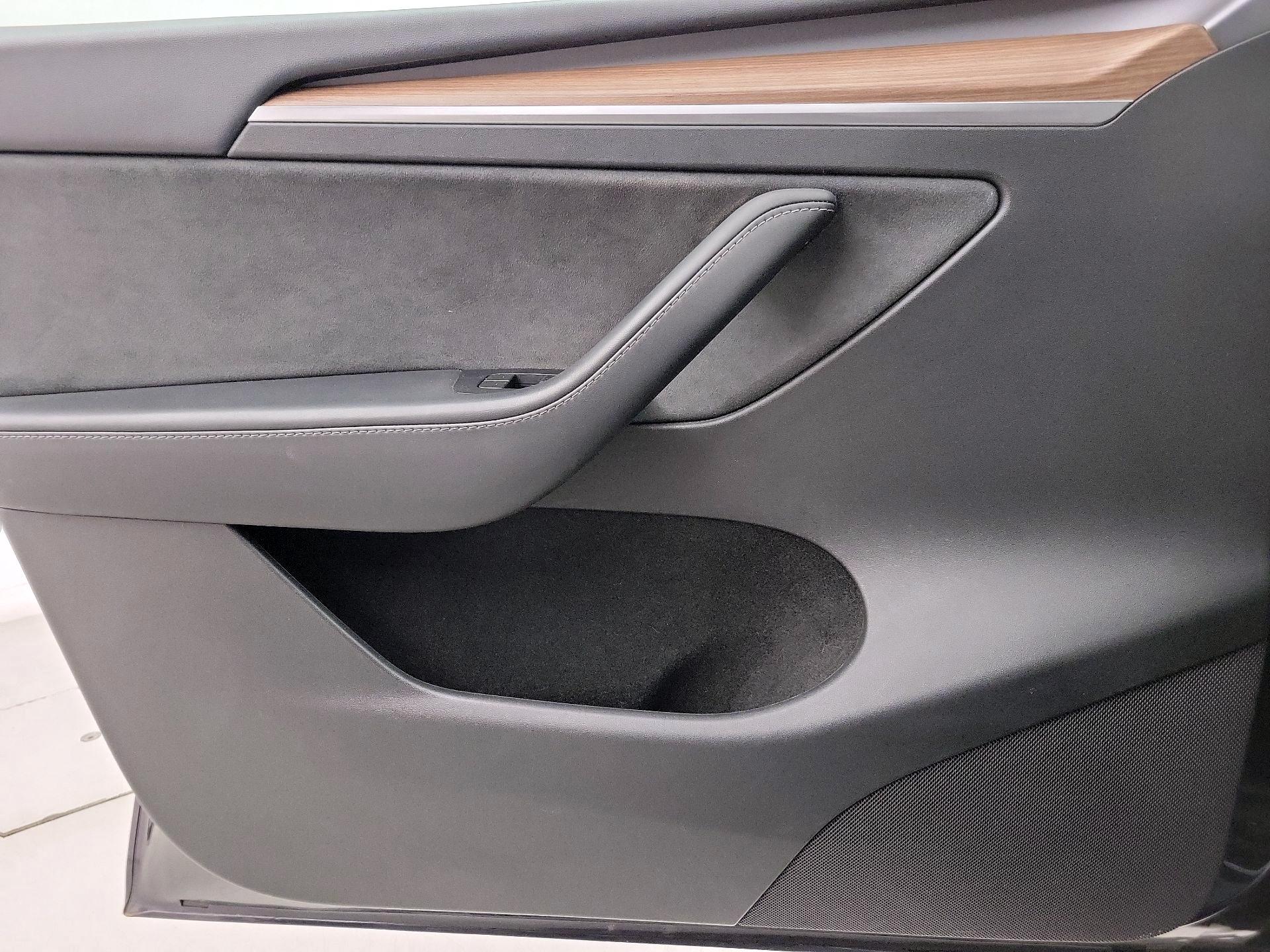 Thumbnail: 2024 Tesla Model Y - 12