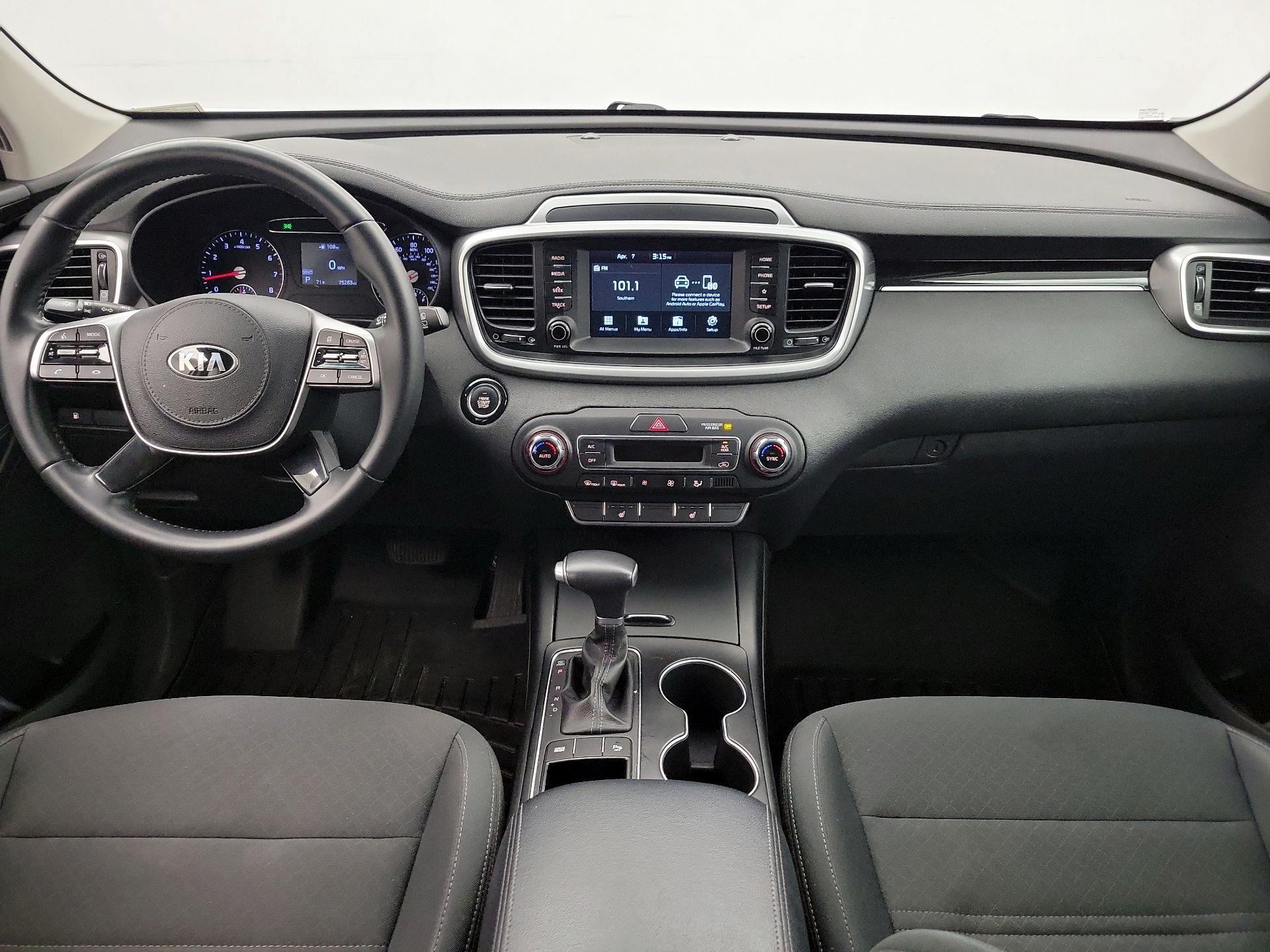 Thumbnail: 2020 Kia Sorento - 9