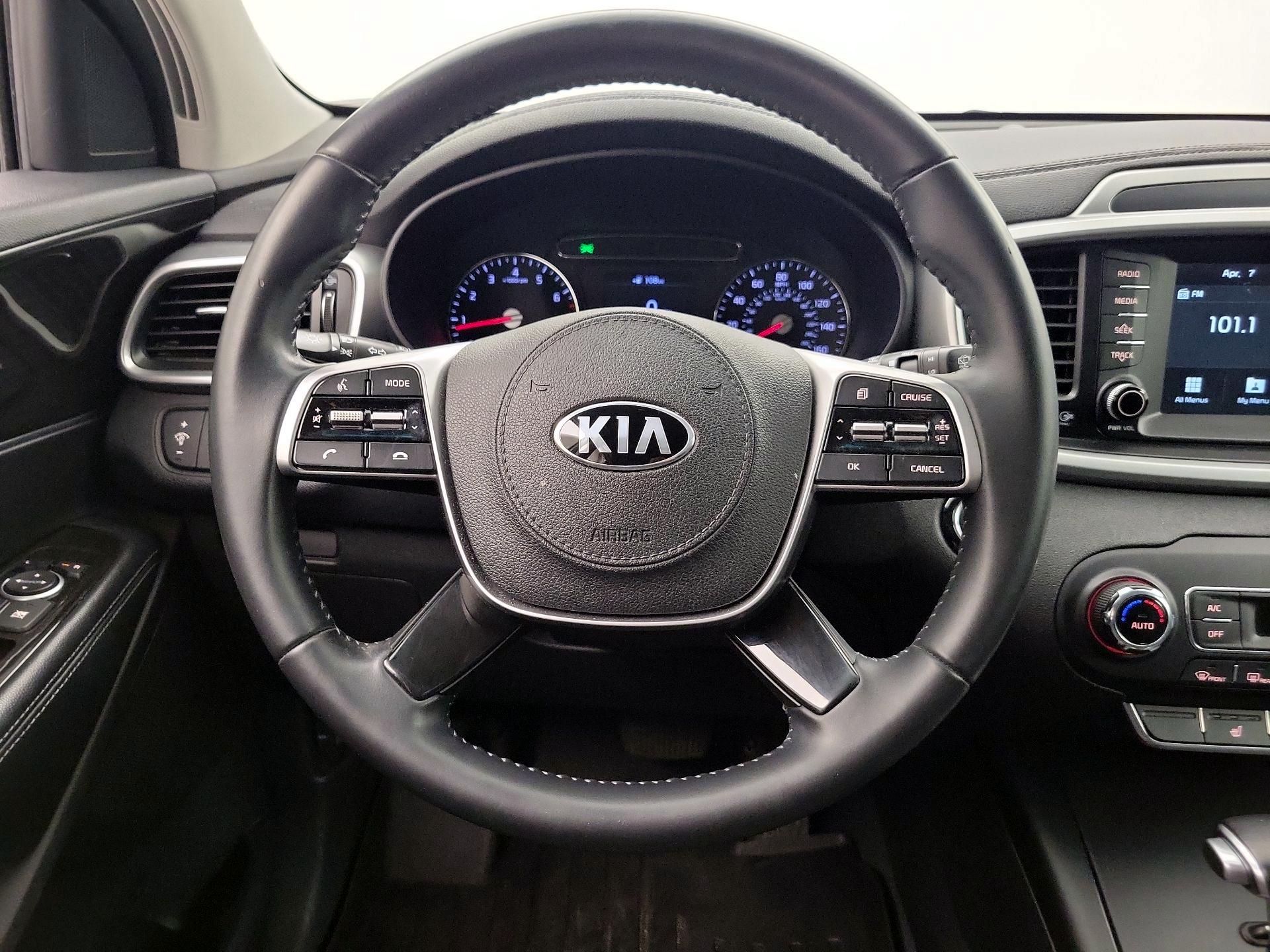 Thumbnail: 2020 Kia Sorento - 10