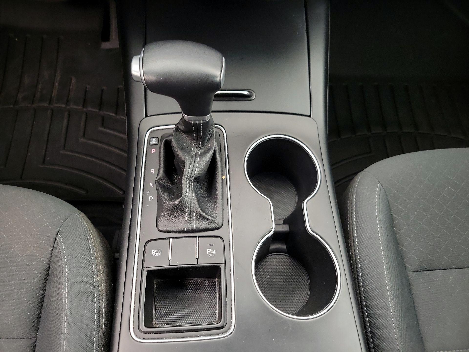 Thumbnail: 2020 Kia Sorento - 17